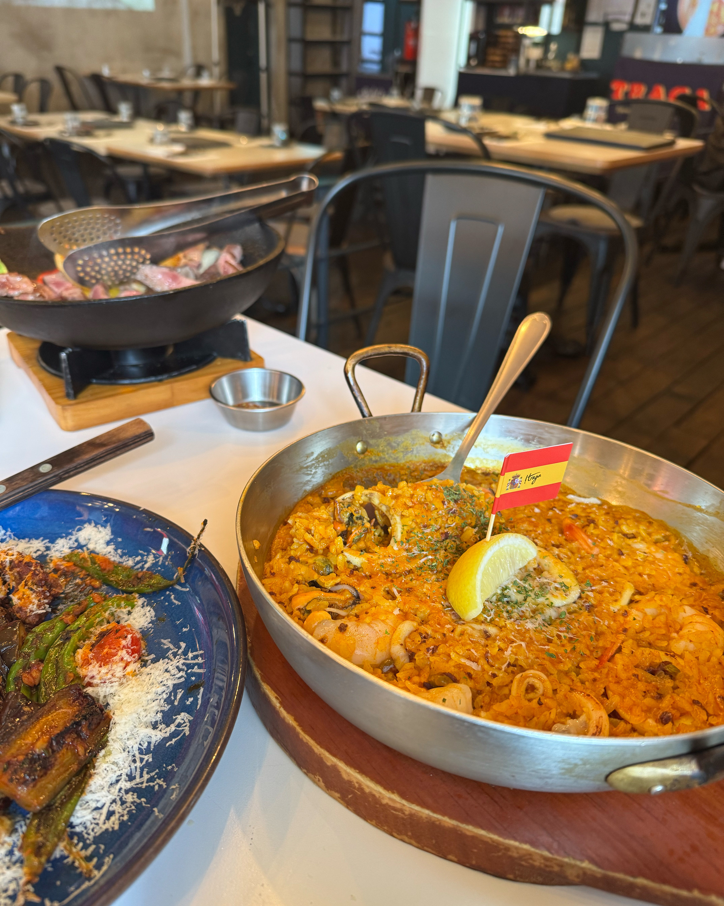 가족들과 함께 방문했습니다 - 강남맛집 트라가 역삼점