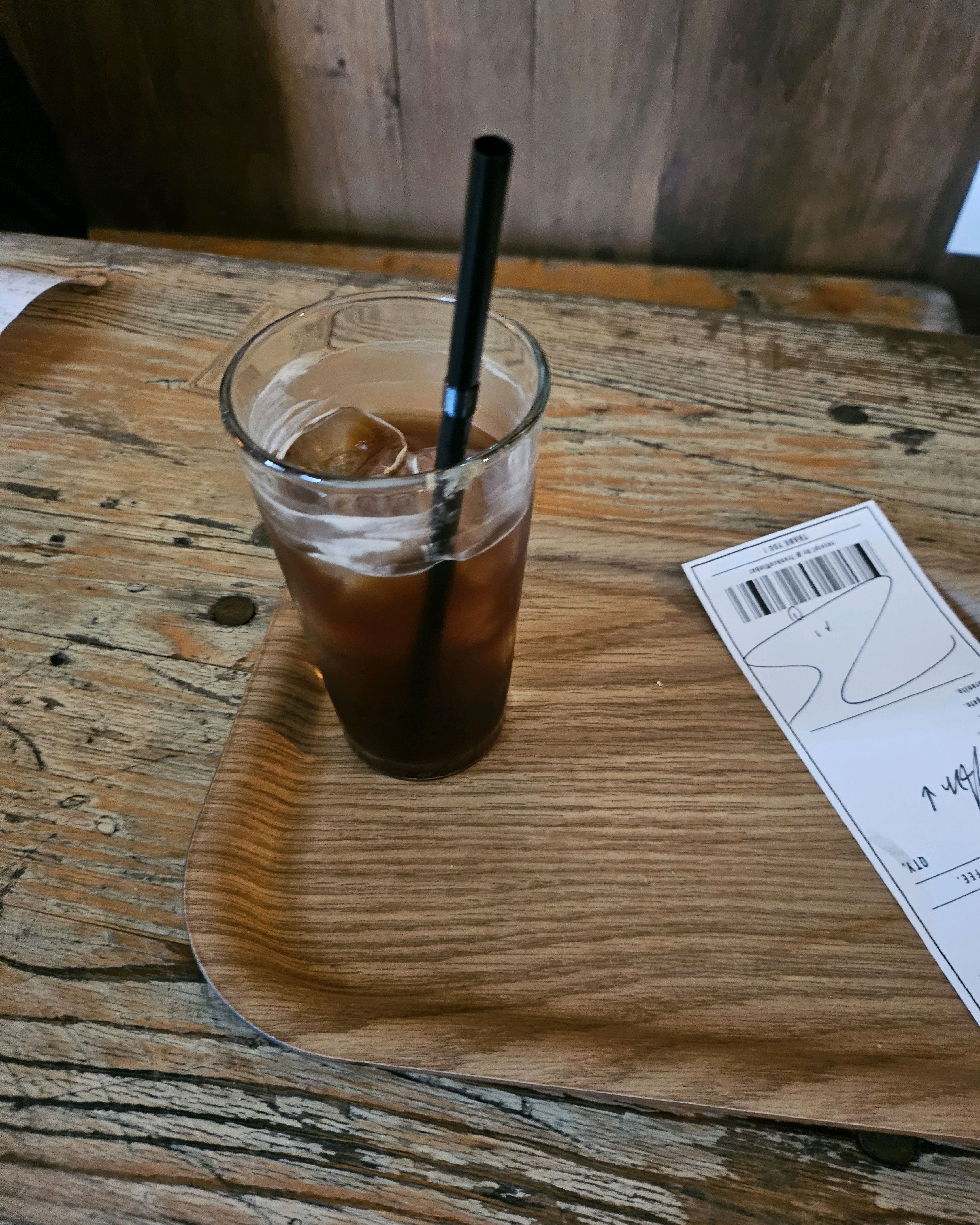 여기 분위기 너무 좋고 처응 방문했는데 직원 분들도 친절하시네요 다음에 또 오고싶어요 - 대전 맛집 프랭크커핀바 대전둔산점