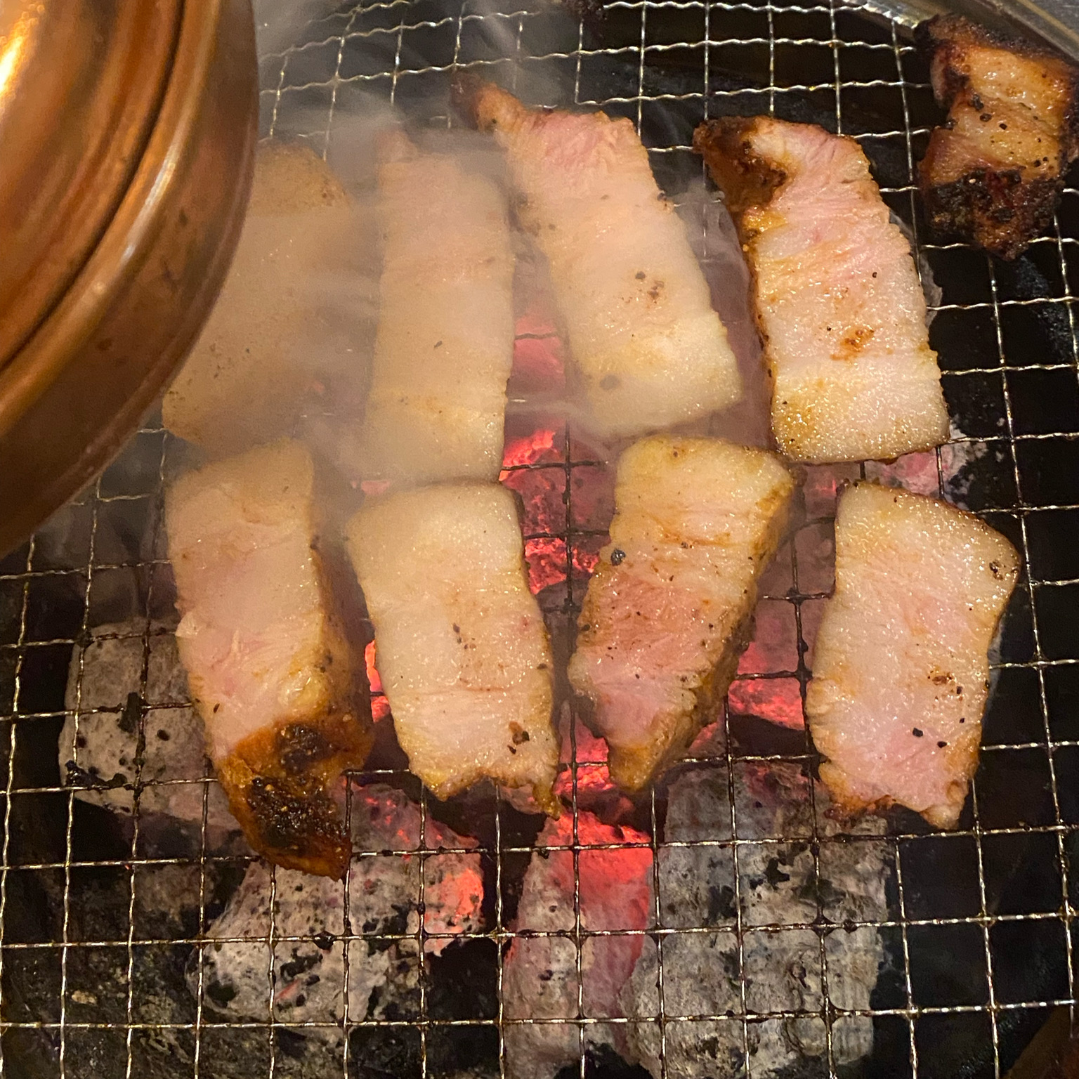 아사도 본삼겹이 매우 맛있습니다! - 성수 맛집 뚝딱 성수점