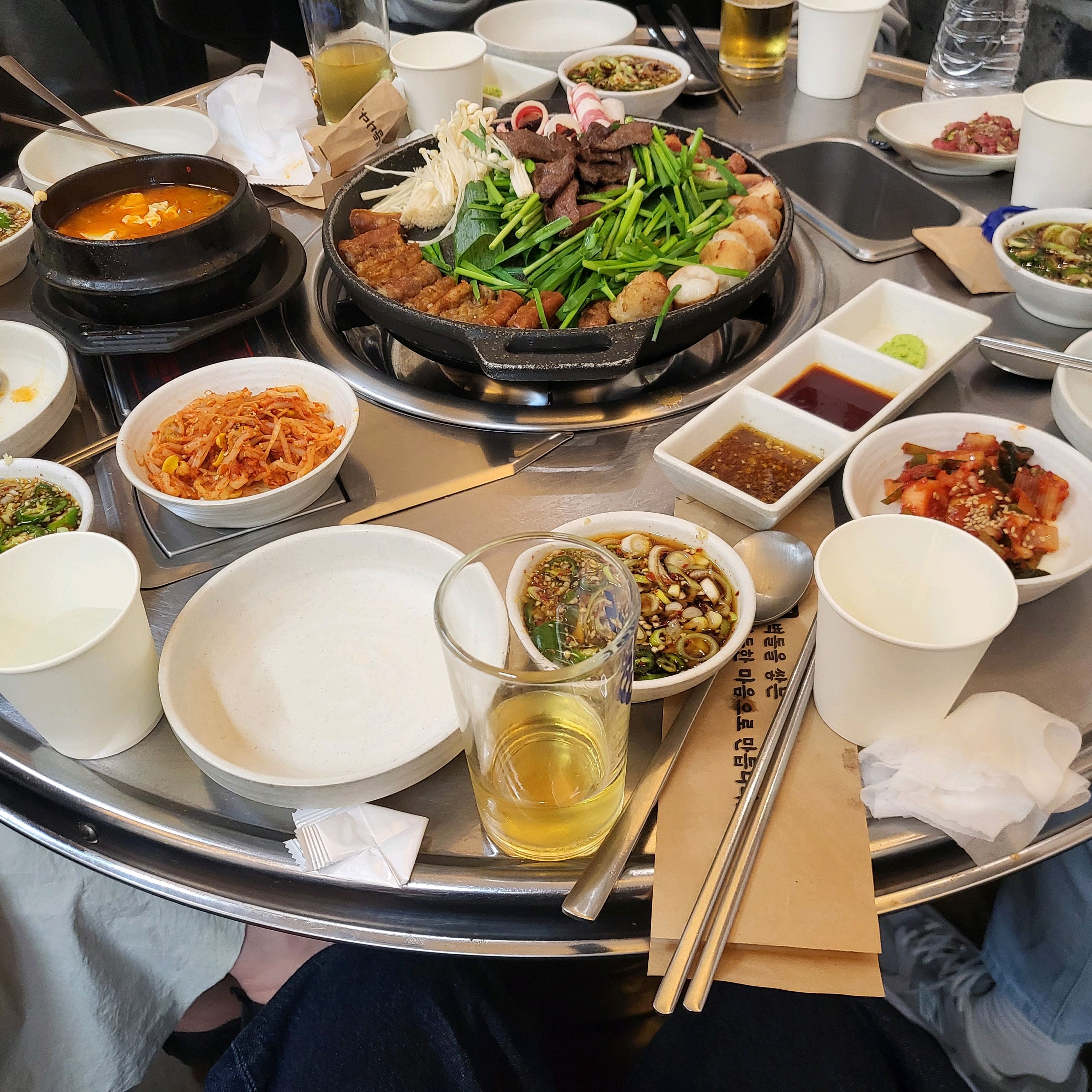 친구들이랑 먹으러 왔어요~ - 대전 맛집 벽돌곱창 시청본점