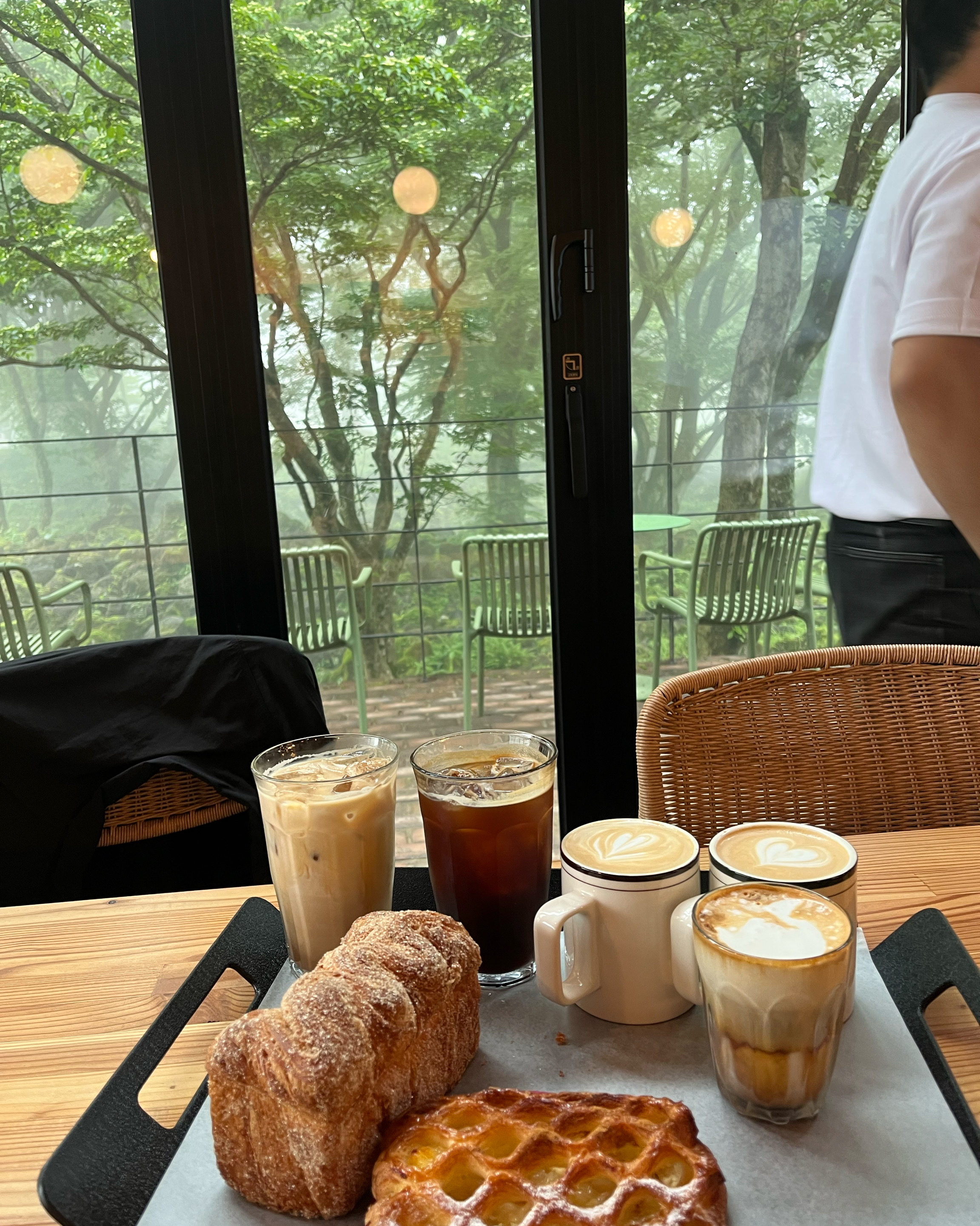 카페가진짜넓어요 - 제주 맛집 이끼숲소길