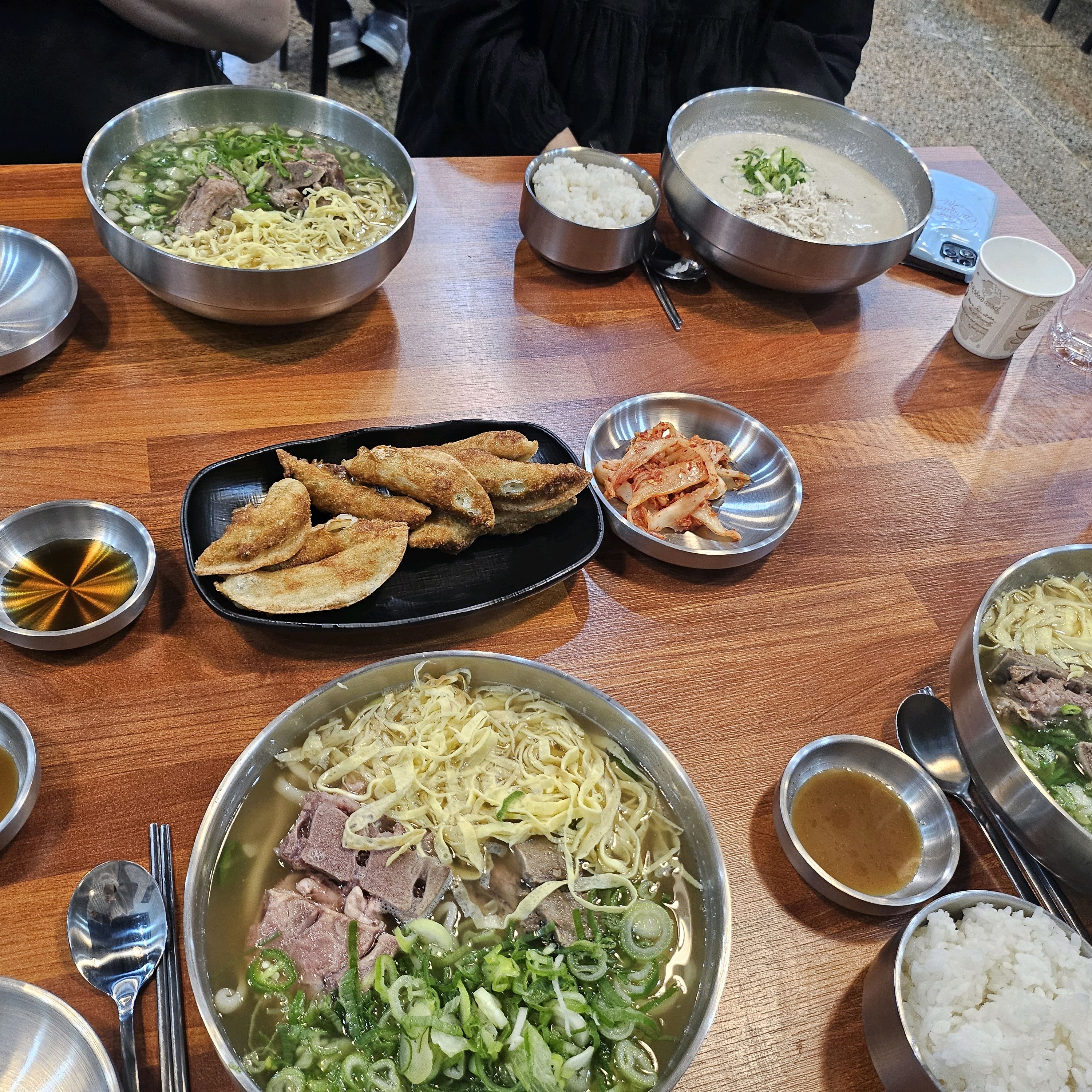 자리 이동하고 처음 가봤어요! 너무 맛있어요! 언제나 맛있어용 번창하세용 - 대구 맛집 길천 인생면옥 범어본점