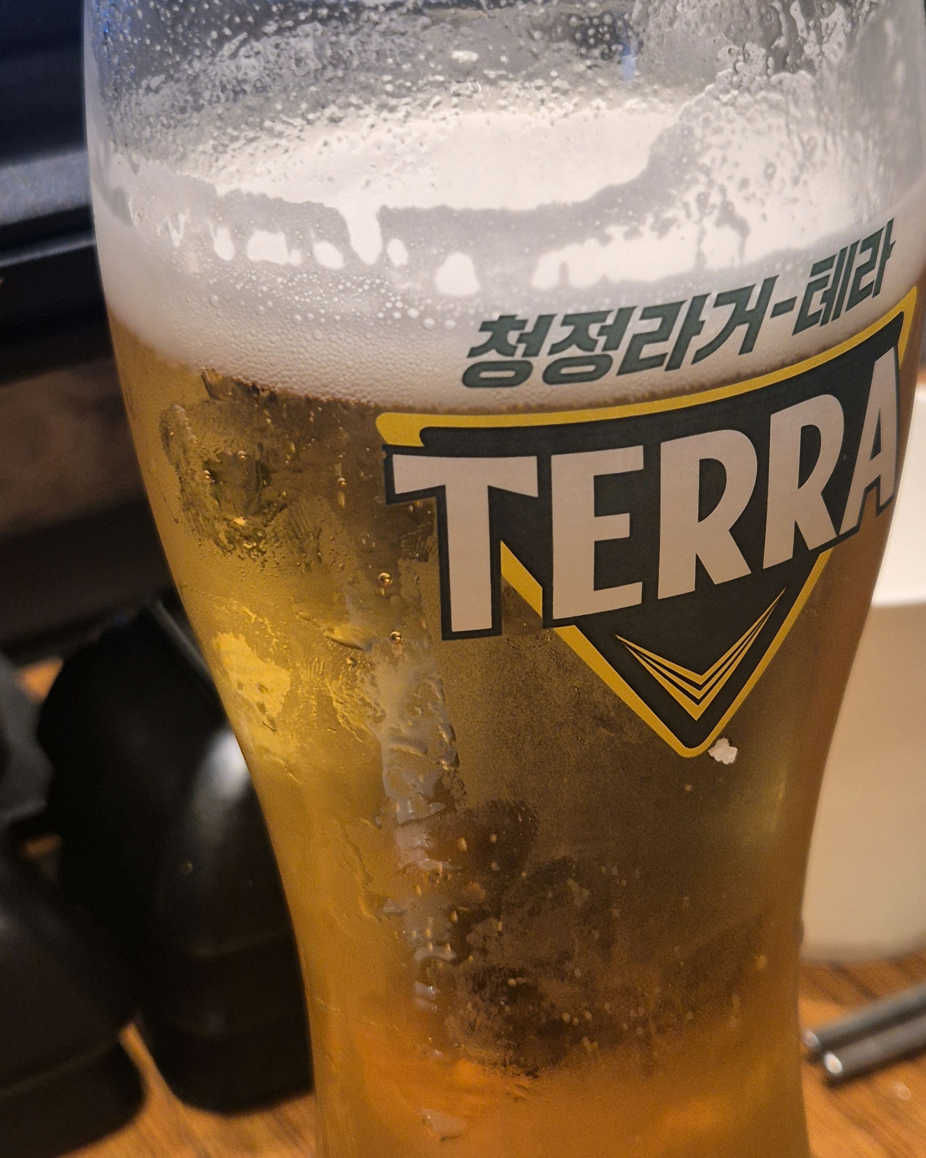 대기없이 들어올수있었어요 - 성수 맛집 멘노아지 성수점
