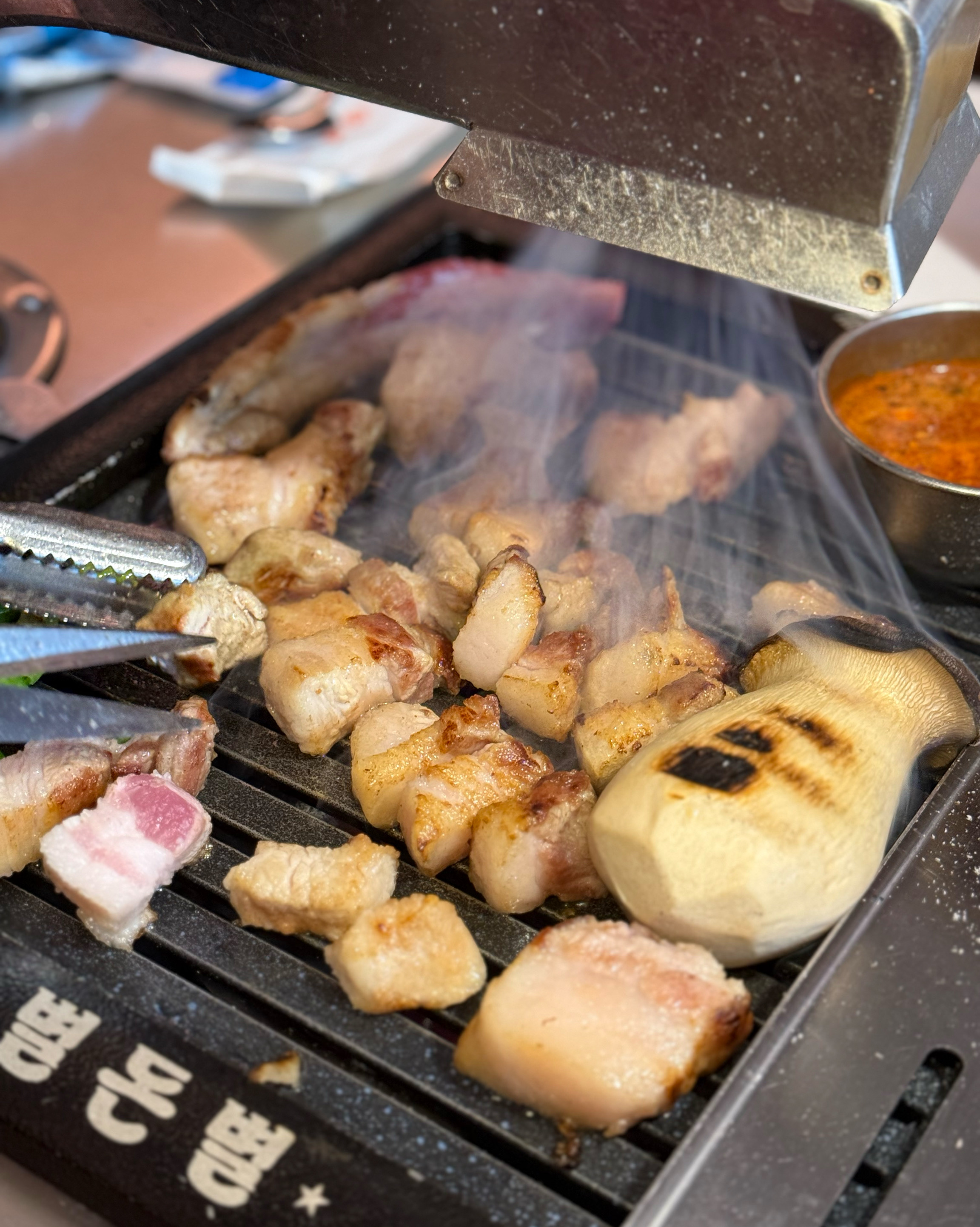 분위기도 너무 좋고 고기가 맛있어요 - 제주 맛집 별돈별 중문 본점