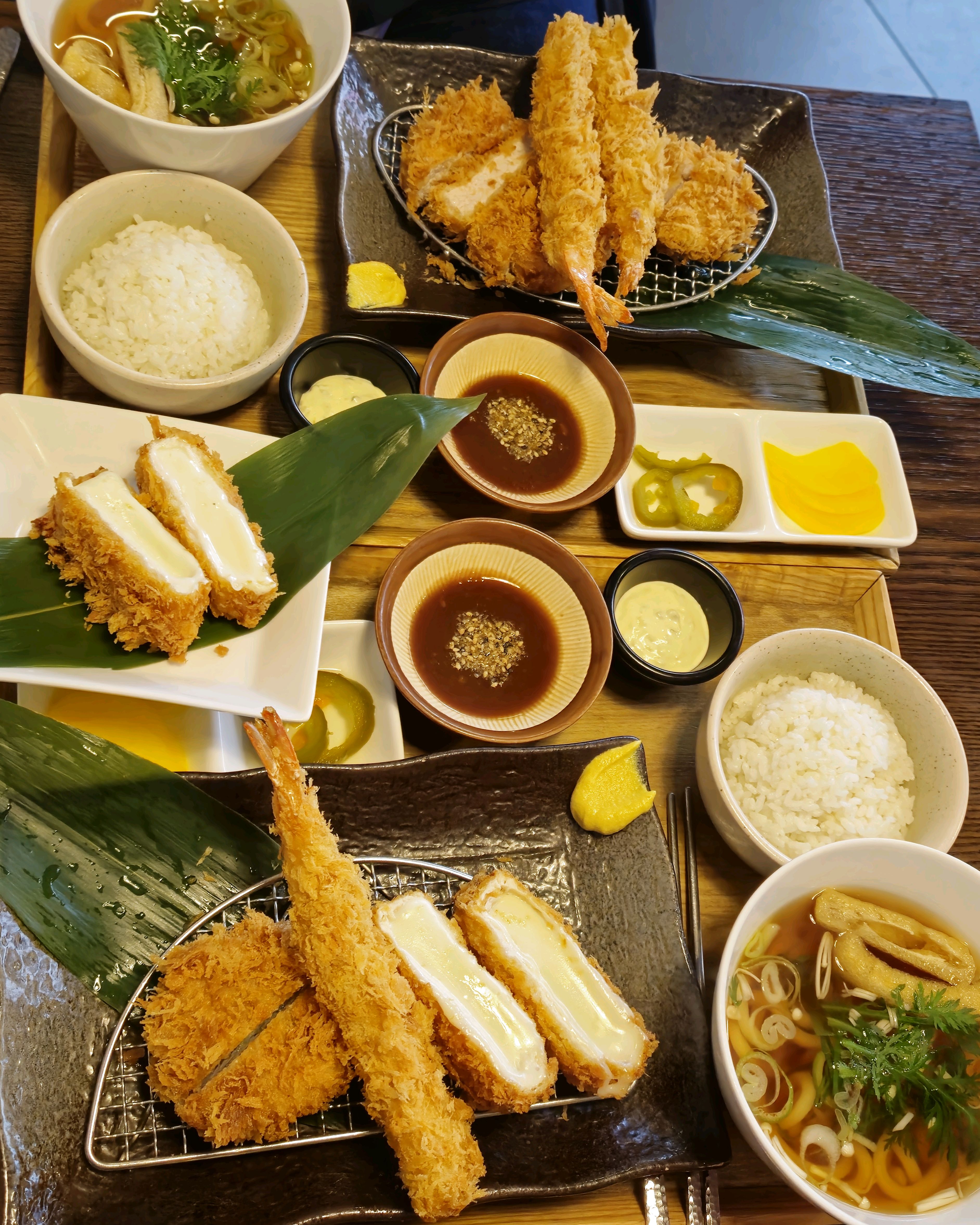 가족이 이용 후 맛있다고 해서 같이 와봤어요 - 대구 맛집 하지메 카츠 대구동성로점