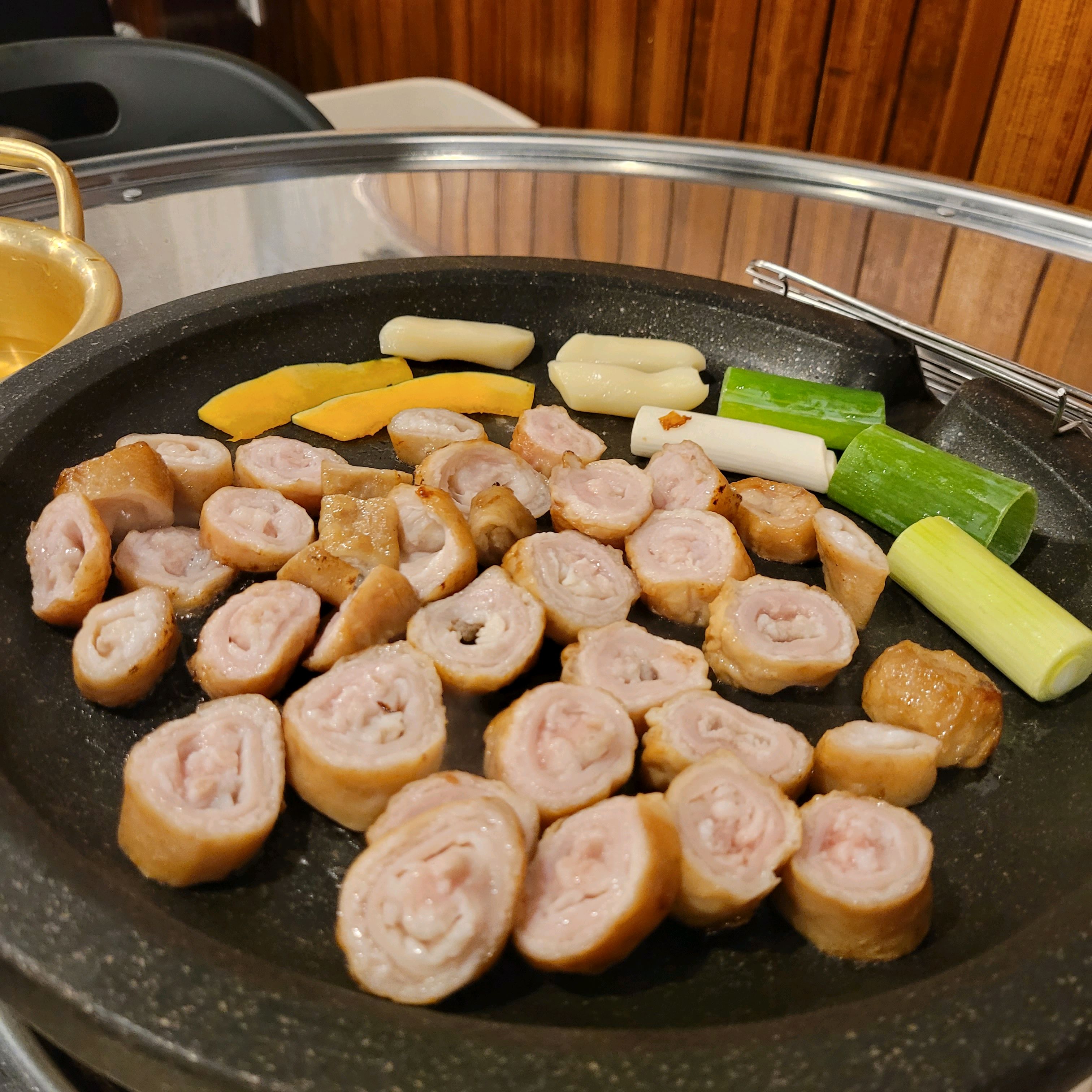 맛있어서 두번째 방문합니다! 곧 세번째 방문도 할거같아요! 진짜 넘 맛있어서 주변지인들 다