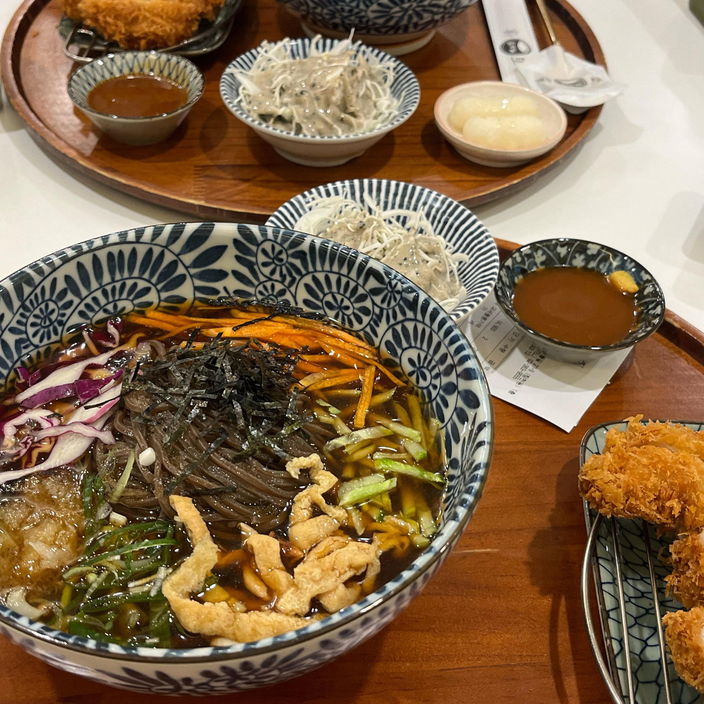 돈까쓰가 너무 바삭해요!!! - 신촌 맛집 백소정 신촌점