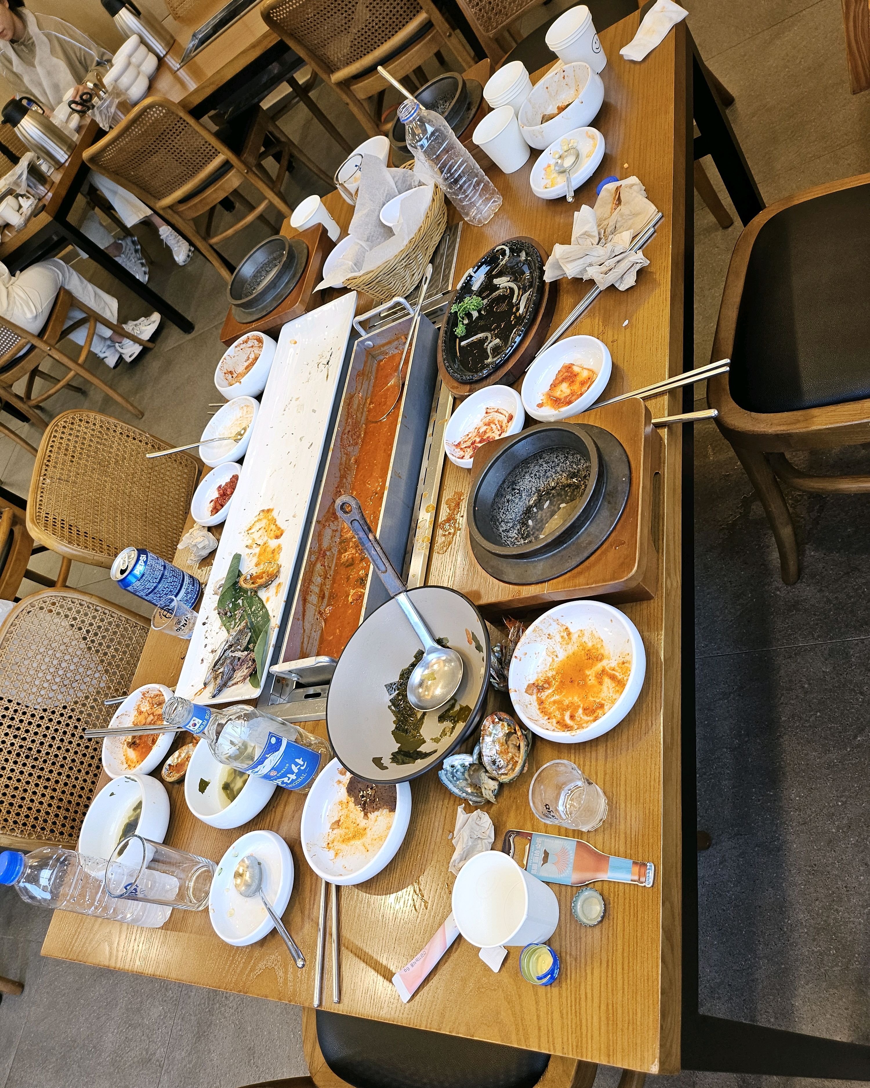 한상그득히 대접받고 갑니다 - 제주 맛집 한라갈치 중문점