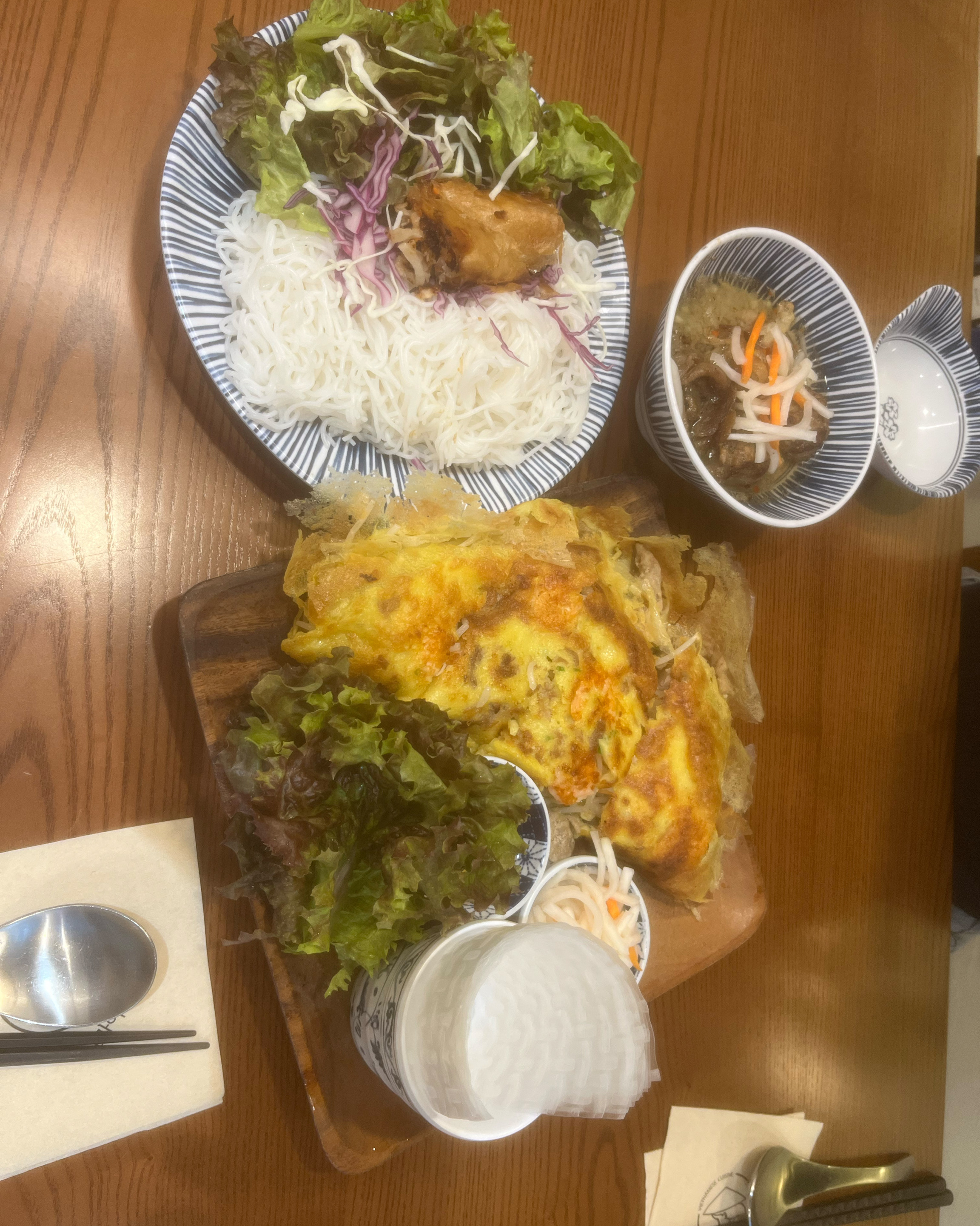 분위기 좋고 조명이 이쁘고 음식이 맛있어요~ - 대구 맛집 라이첸 본점