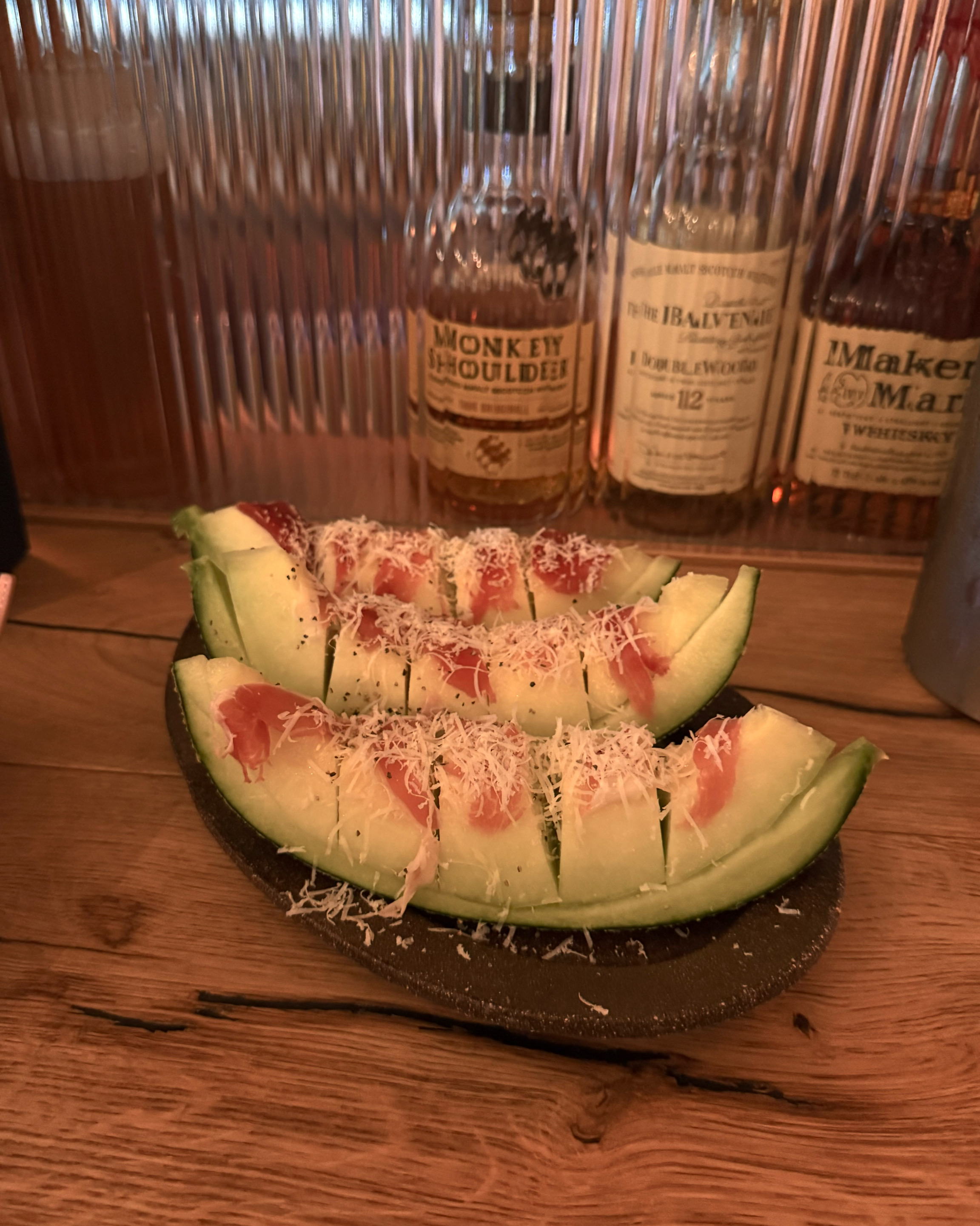 모츠나베가 너무 너무 너무 맛있어요!!!!! 술이 술술 넘어가네예~ 분위기도 goat 합니