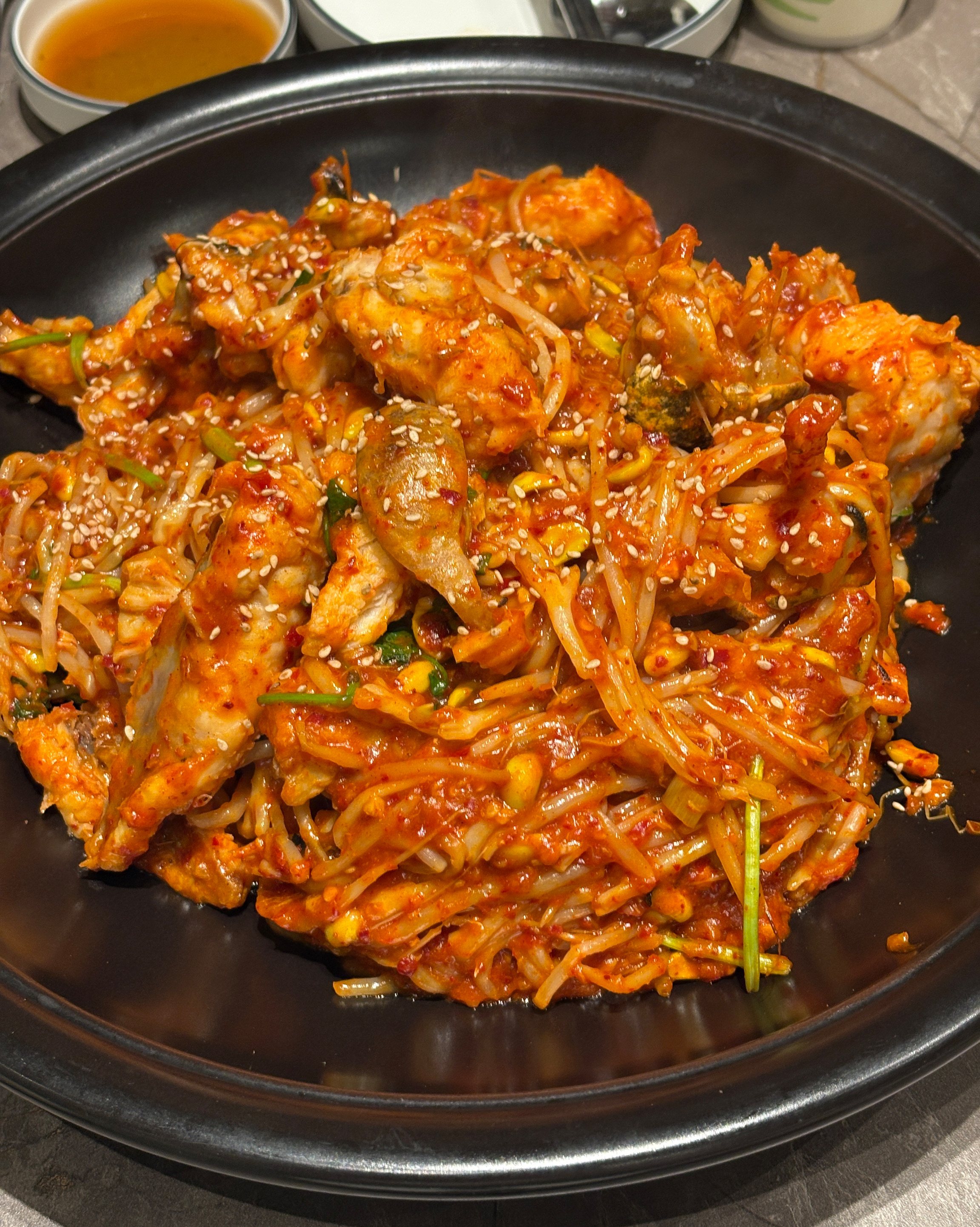 반찬도 깔끔하고 양념도 너무 맛있내요 ㅎㅎ 가족모임으로좋아요 - 대전 맛집 별주부해물찜탕