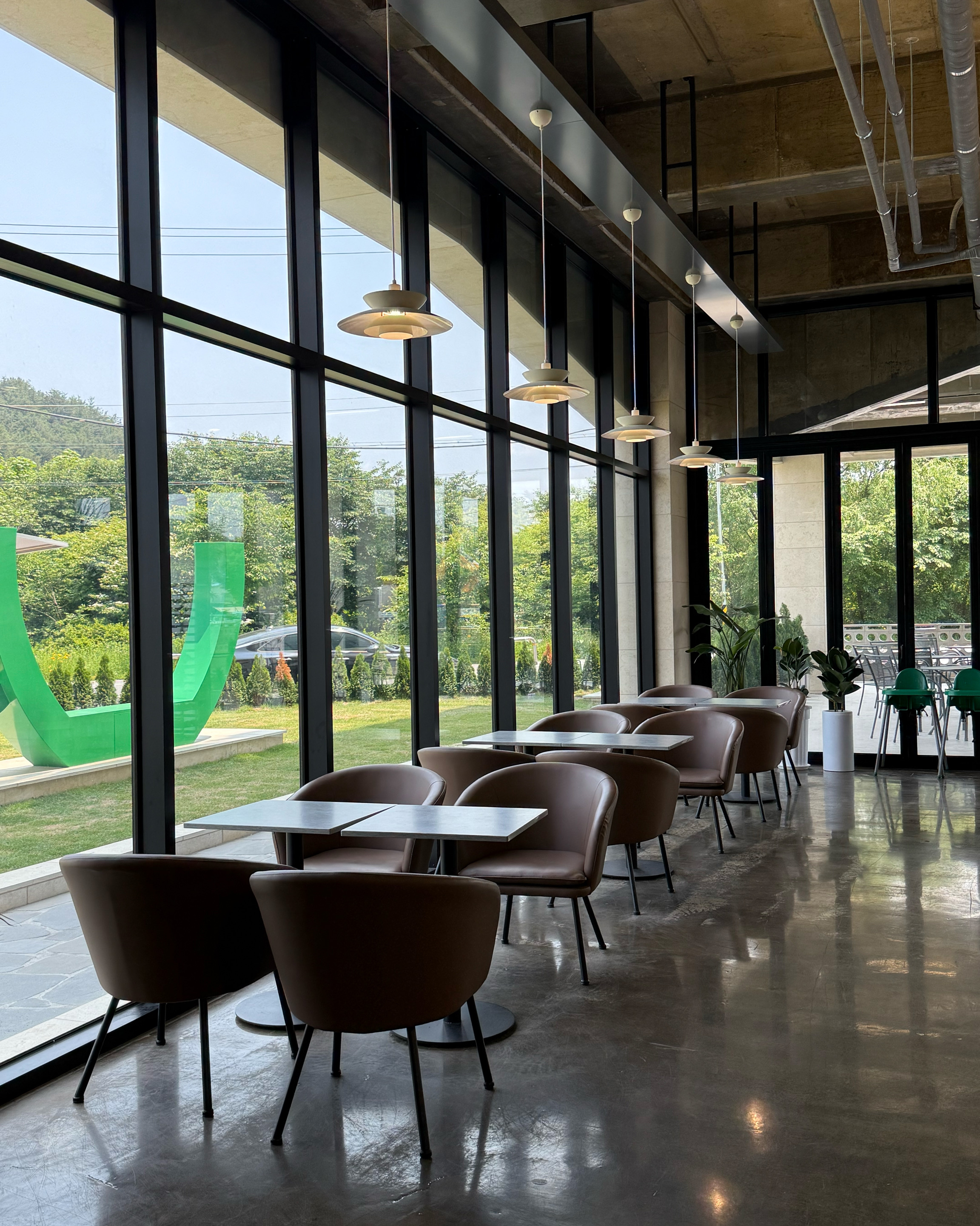 너무좋아요 넓고 깨끗하고 종류도많고 - 대전 맛집 cafe N&D