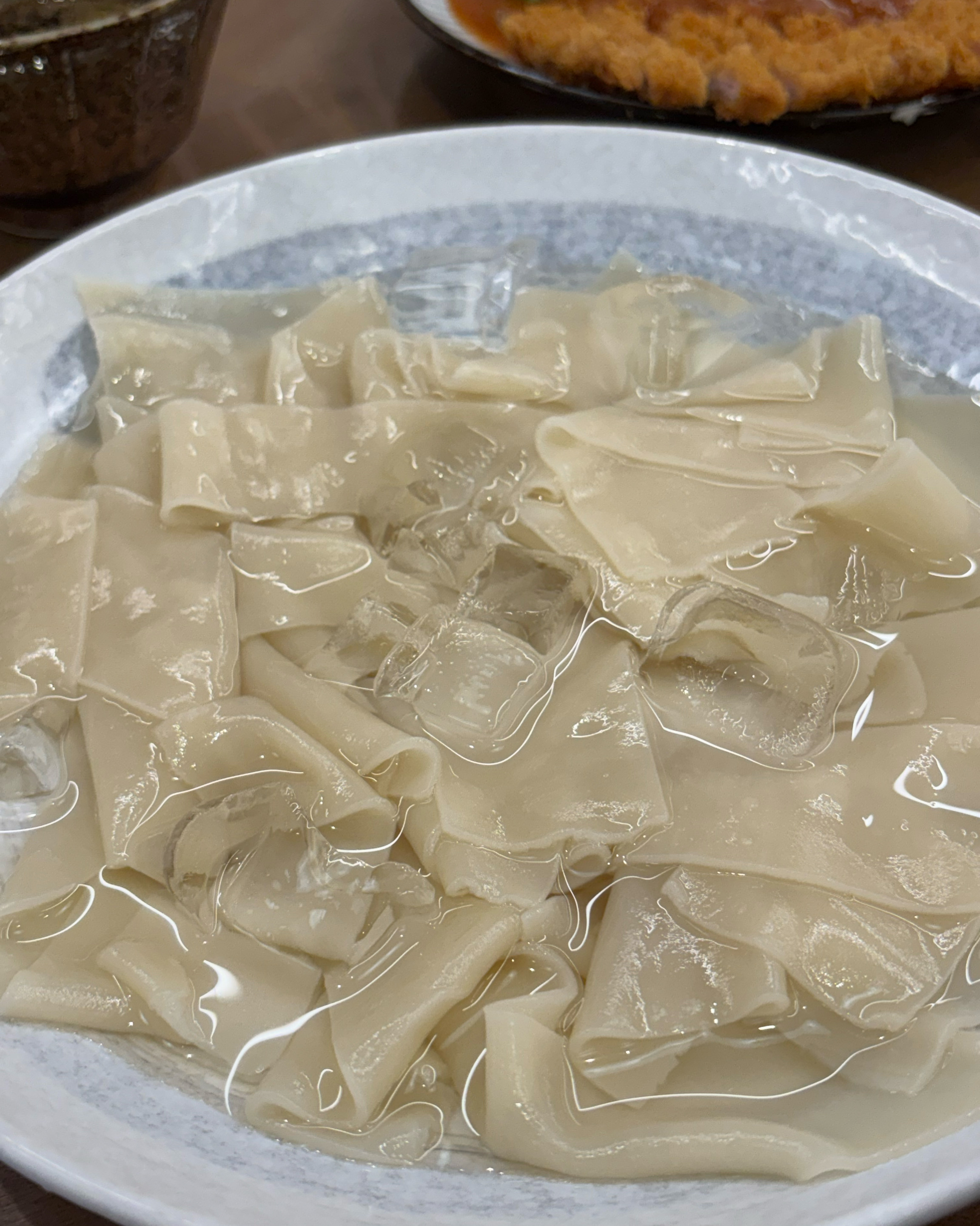 저번에 왔다가 다시생각나는 맛집이라서 한번더 왔어요 ㅎㅎㅎ 너무 맛있고 직원분들도 너무 친