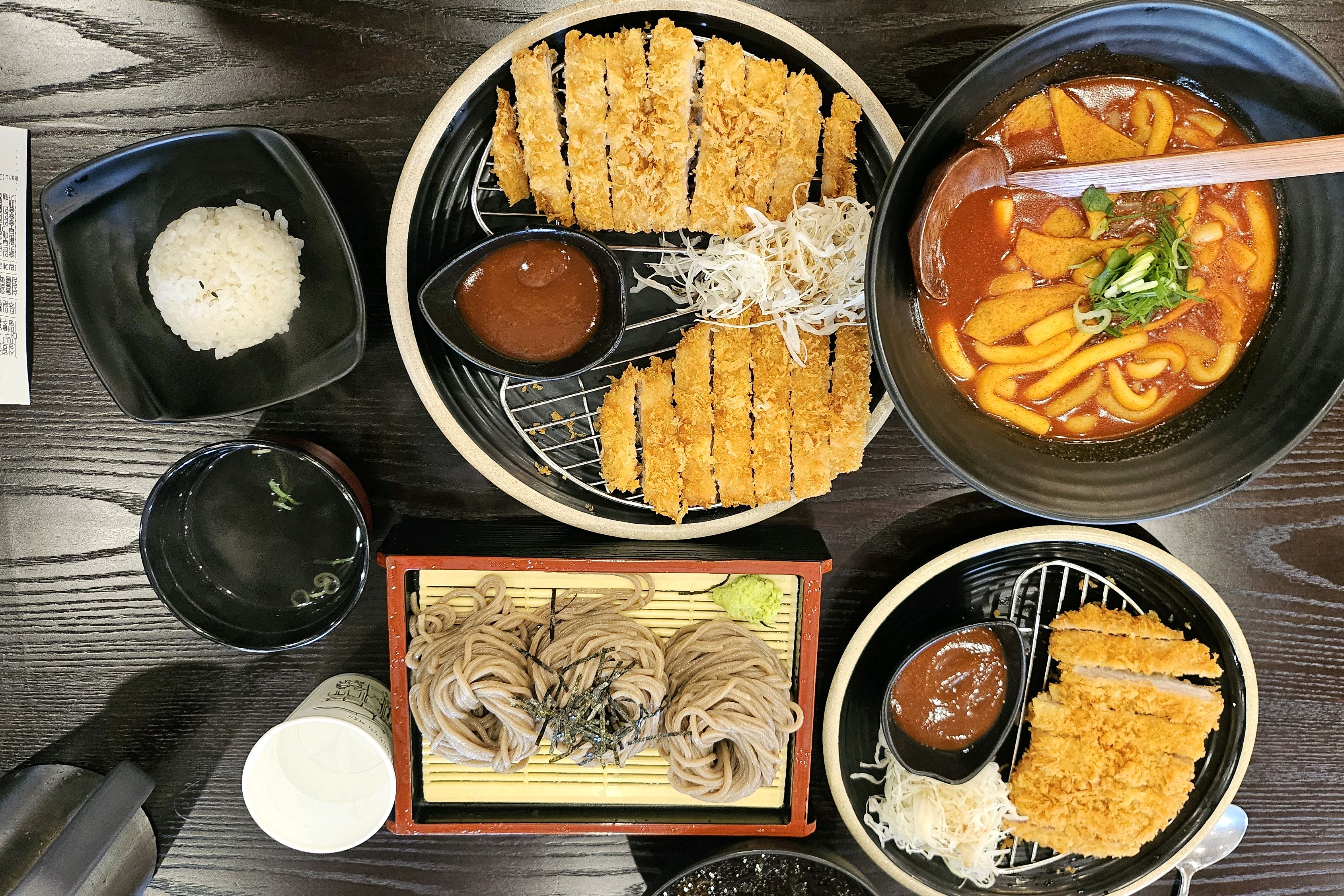 친절함은 기본. 하양에 가다가 여기 오픈해서 왔어요. 항상 번함없이 맛있어요. - 대구 맛집 삼동소바 대구시지점