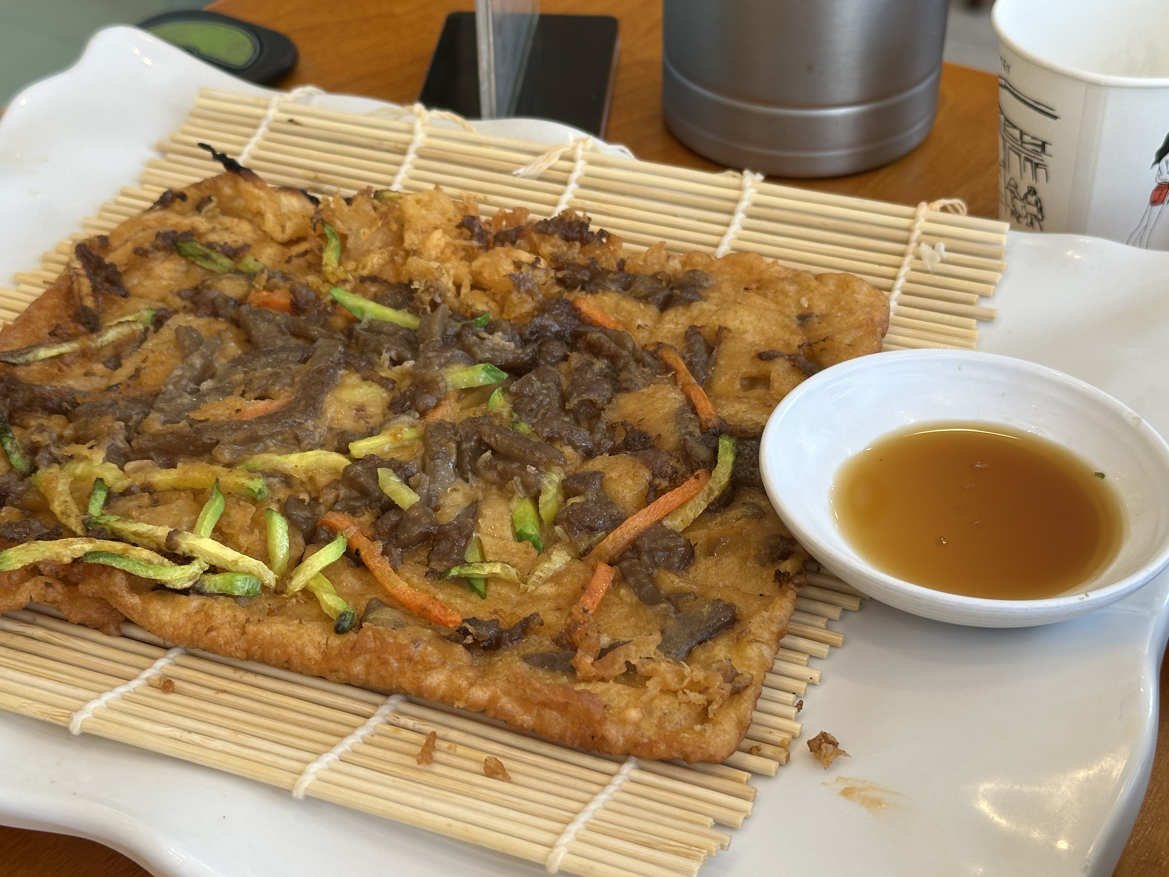 아이와 부모님과 함께 방문했어요. 쭈꾸미볶음이라 아이가 먹을 만한게 없지 않을까 고민했는데