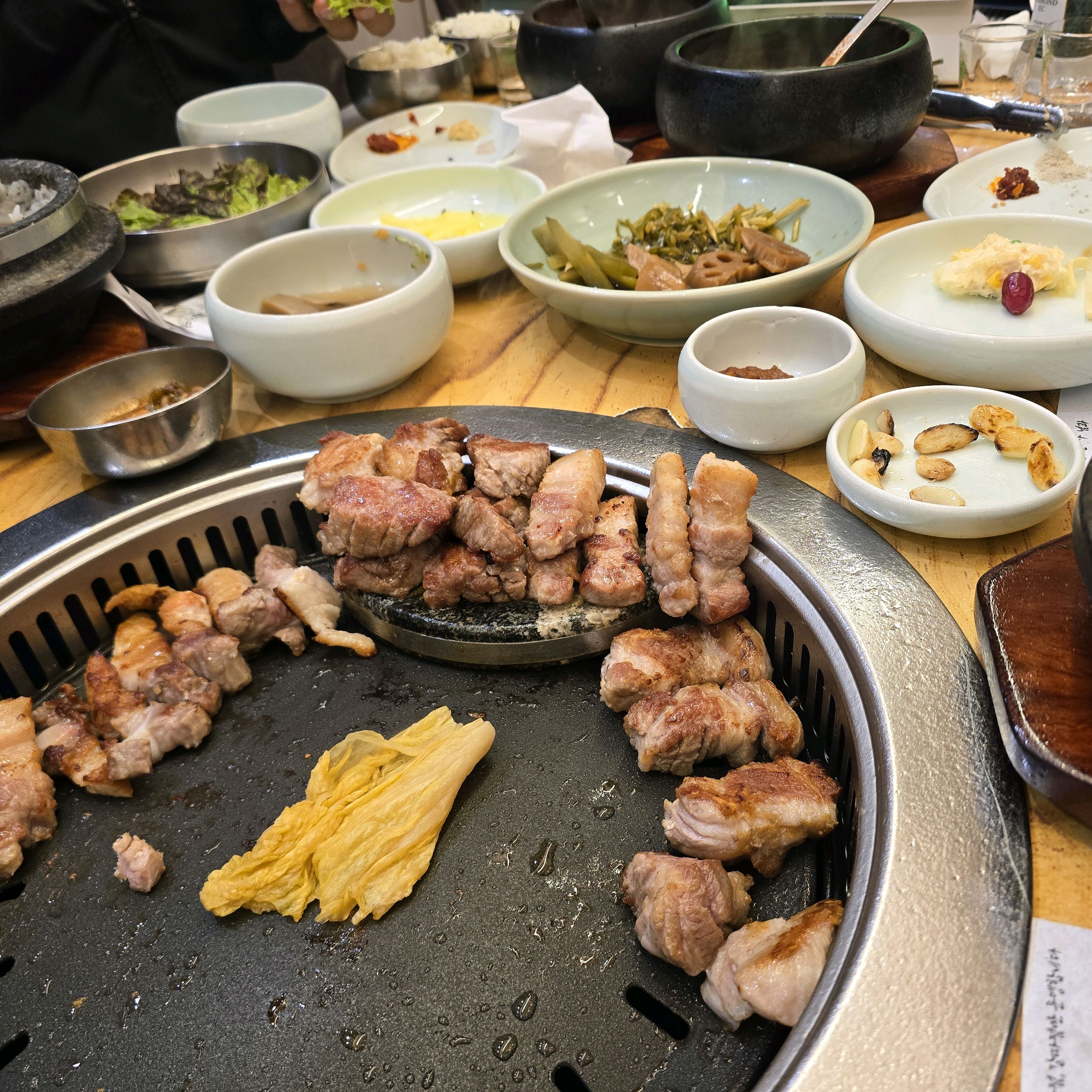 생일이라 방문했습니다. 생일이라 꿀도 주시고 친절하시고 고기도 맛있게 먹고 잘 왔어요! 주