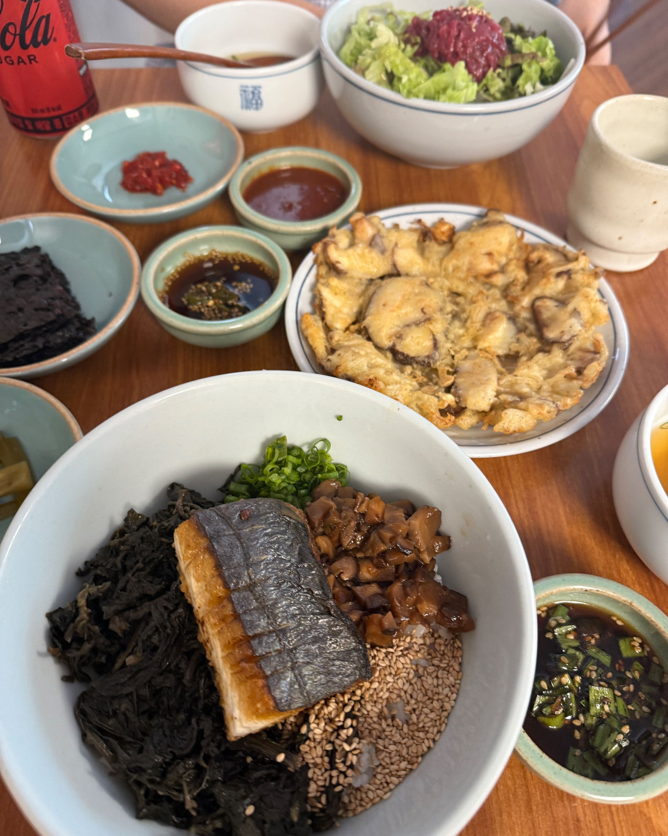 두번째 방문인데 맛있습니다! 웨이팅이 있어서 더 더워지면 못 올 거 같아서 오늘 방문했는데