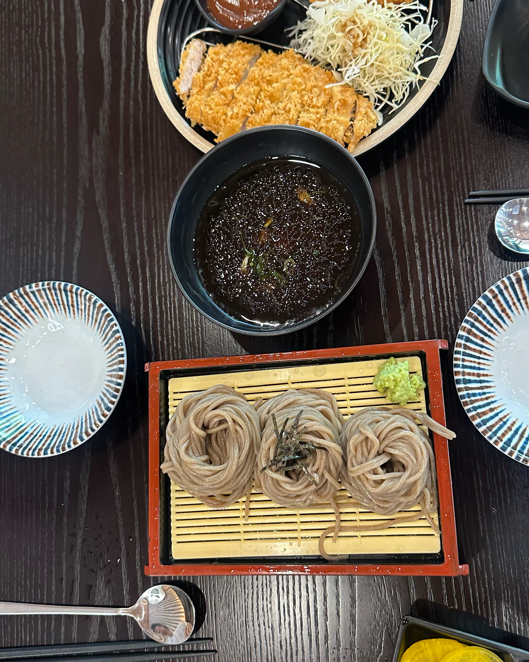소바랑 돈까스 더블로 시켜 먹었는데 양도 적당했고 소바가 시원하고 생각했던 맛이라서 너무