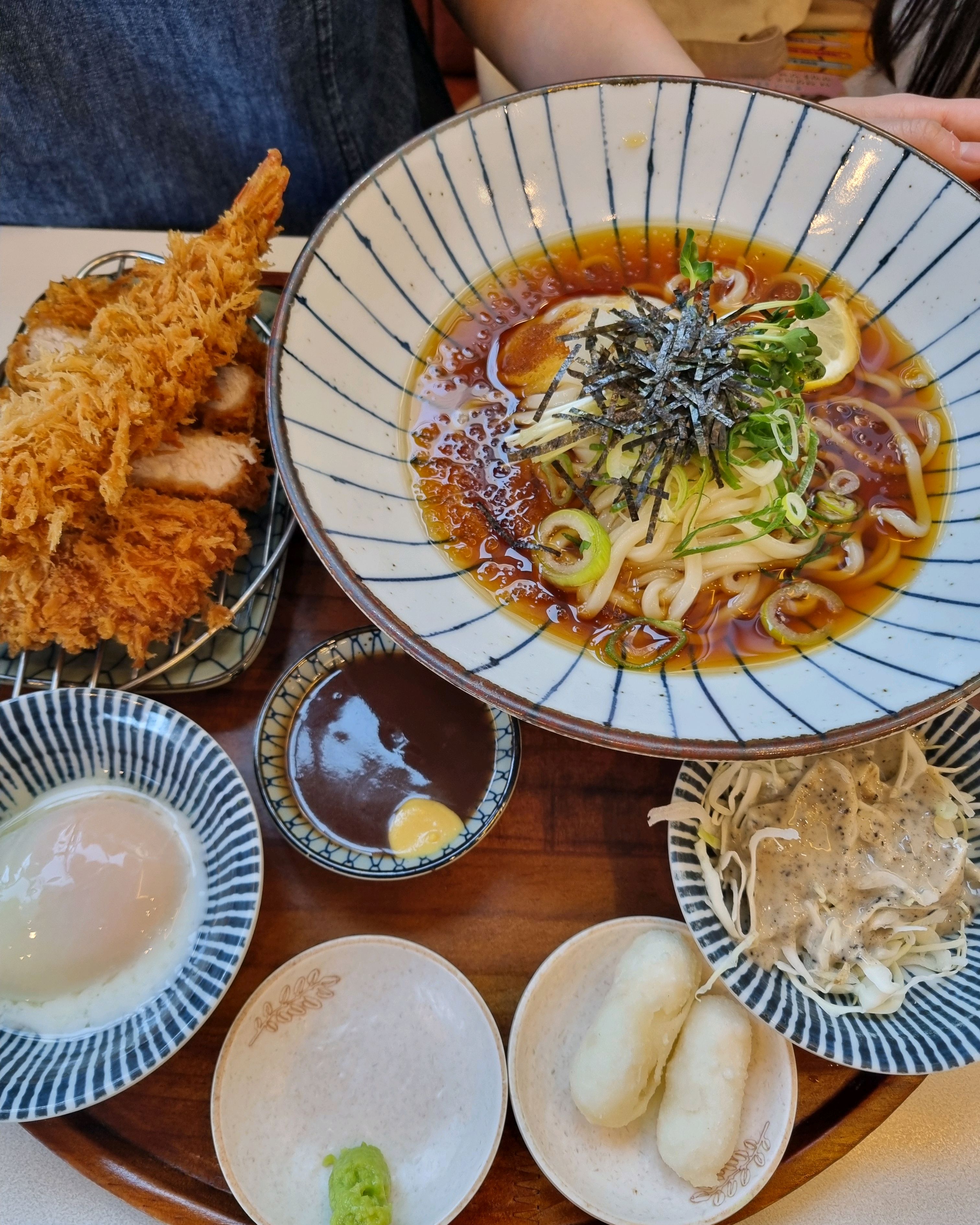 돈카츠 냉모밀 냉우동(붓가케) 모두 맛있습니다. - 등촌역 맛집 백소정 등촌역점