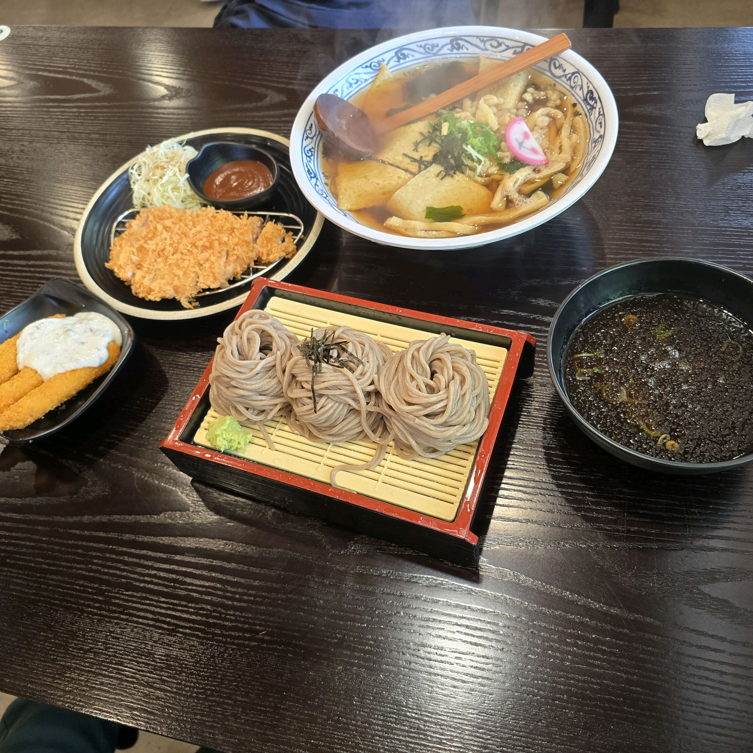 가족들과 왔는데 메뉴도 빨리 나오고 너무 좋네요. 자주 올게요~ - 대구 맛집 삼동소바 대구시지점