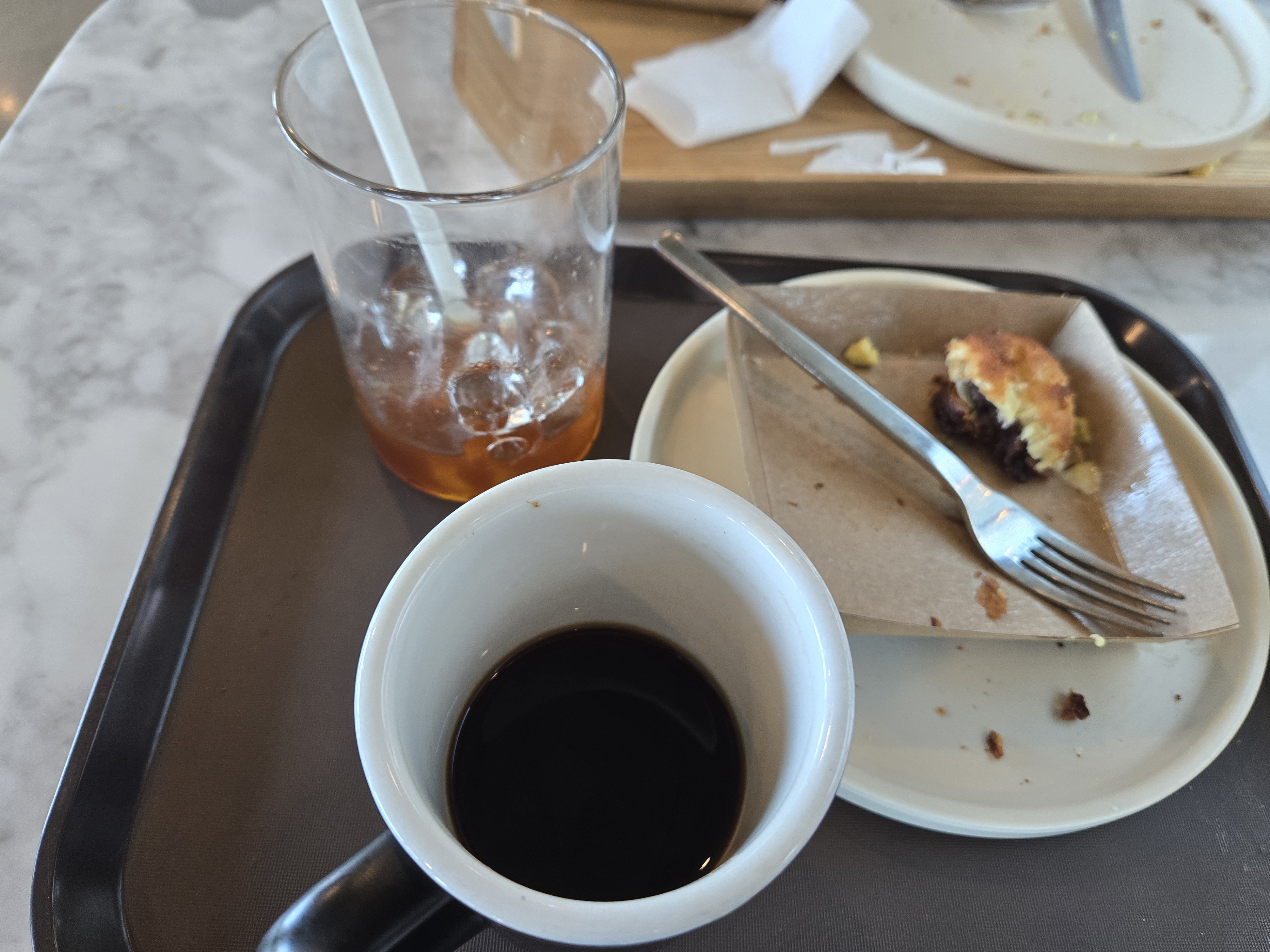 너무 맛있어서 먹고 난 후 테이블에 방문자리뷰가~^^  오랫만에 동생이 서울에서 내려와 같