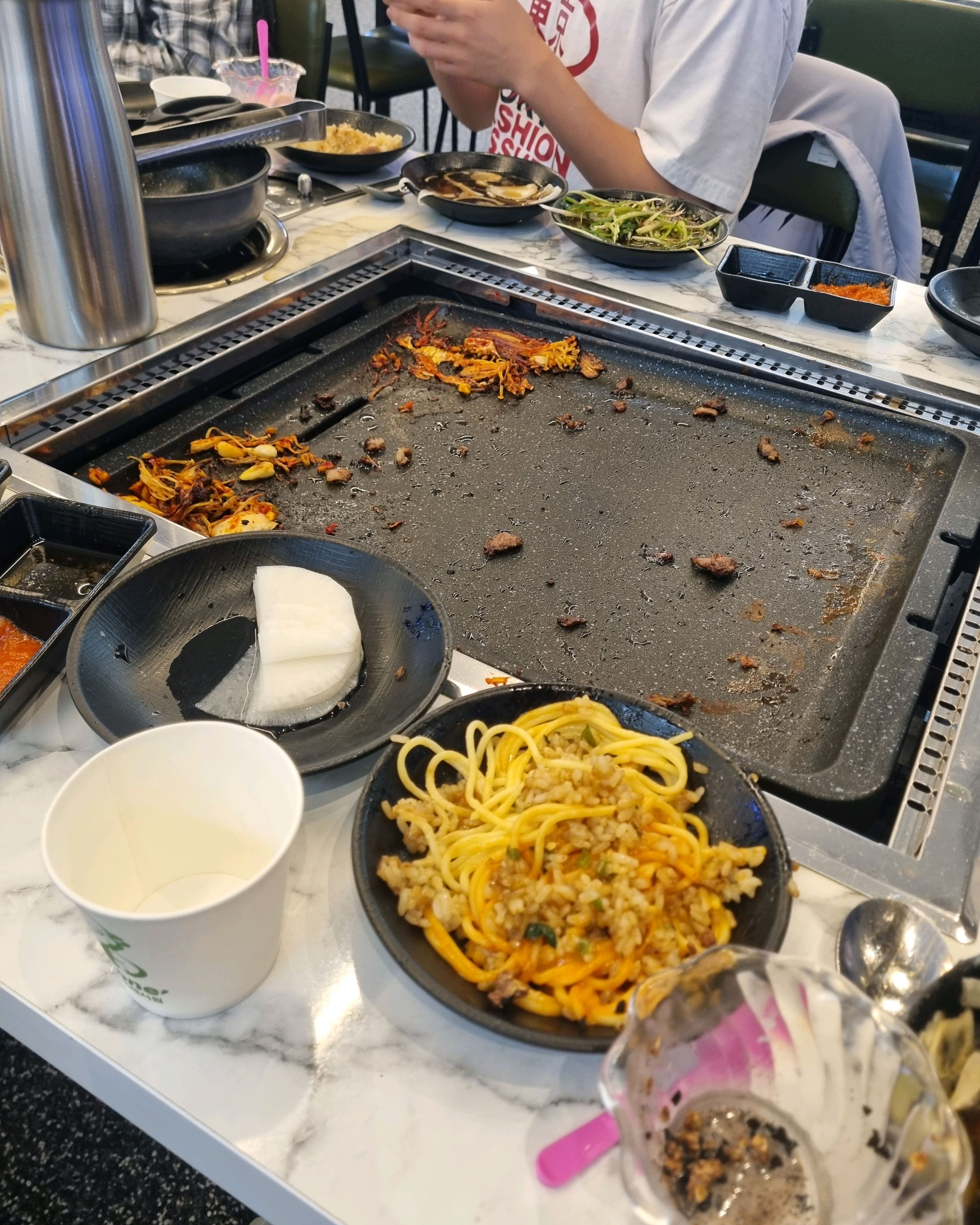 친구들이랑 둔산동에 가성비 있는 고기집 푸고 방문했습니다! 고기 잡내도 없고 셀프바 음식도