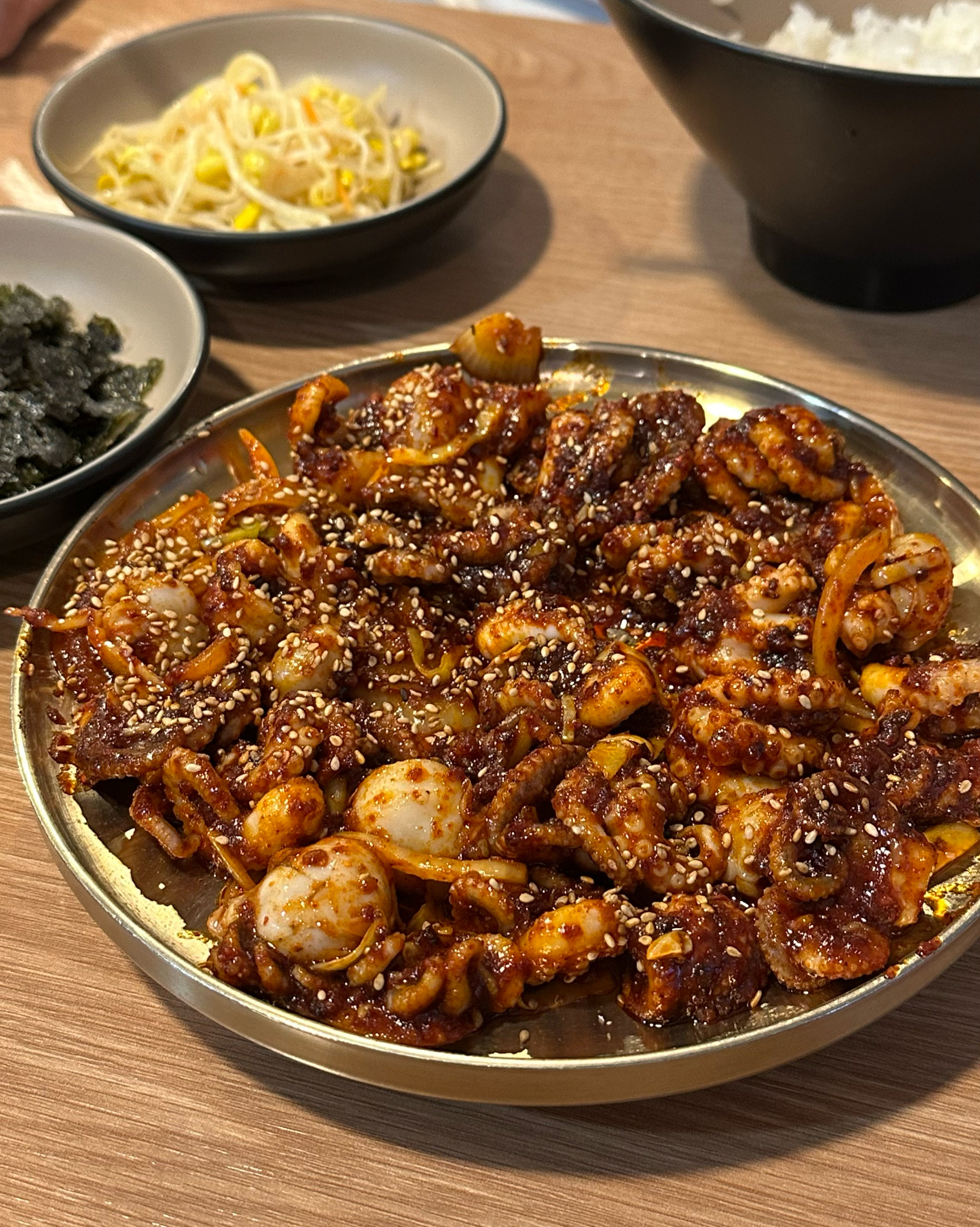 대기 별로 안하고 처음 먹는데 진짜 맛있어요 불맛 엄청 잘나고 잘 먹었습니다! - 대전 맛집 손의손 본점