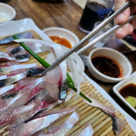 역시 고등어회는원담이 유명한이유를알겠네요 ~ - 제주 맛집 원담 제주본점