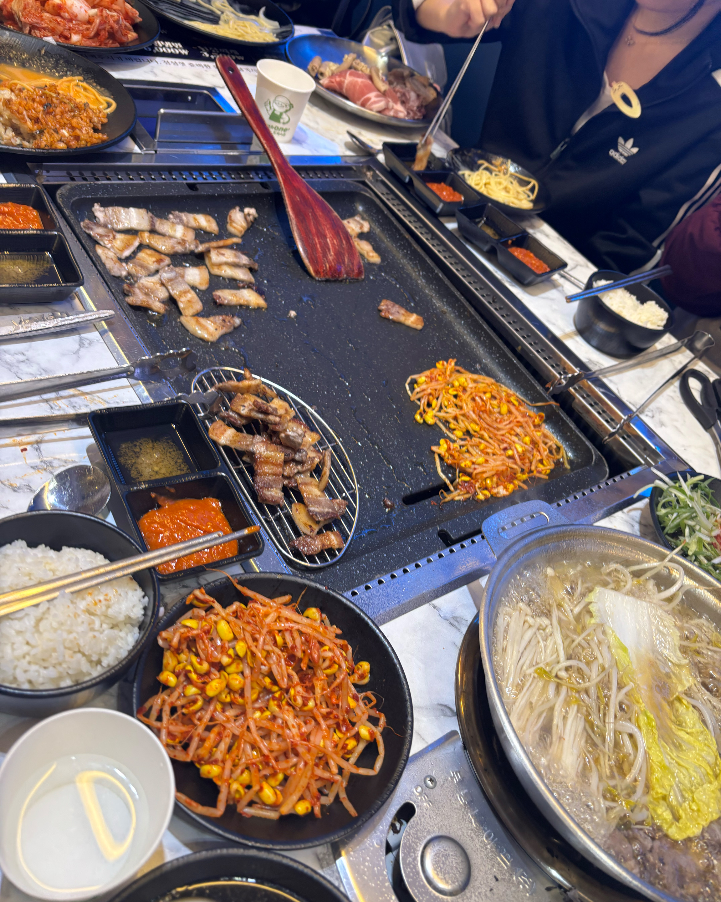 사장님이 넘 친절하고 재밌고 샤브샤브가 맛있어요~🫰🏻☺️💗 - 대전 맛집 푸고 둔산점