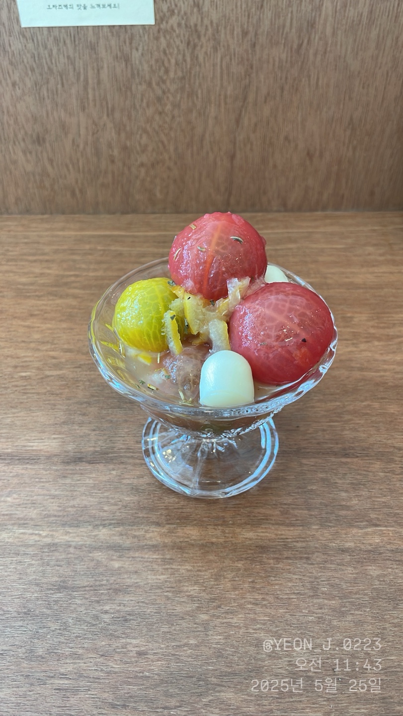 대구로 여행와서 우연히 맛집을 발견하고 들어갔는데 분위기도 좋고 맛도 좋았습니다. 다음에 