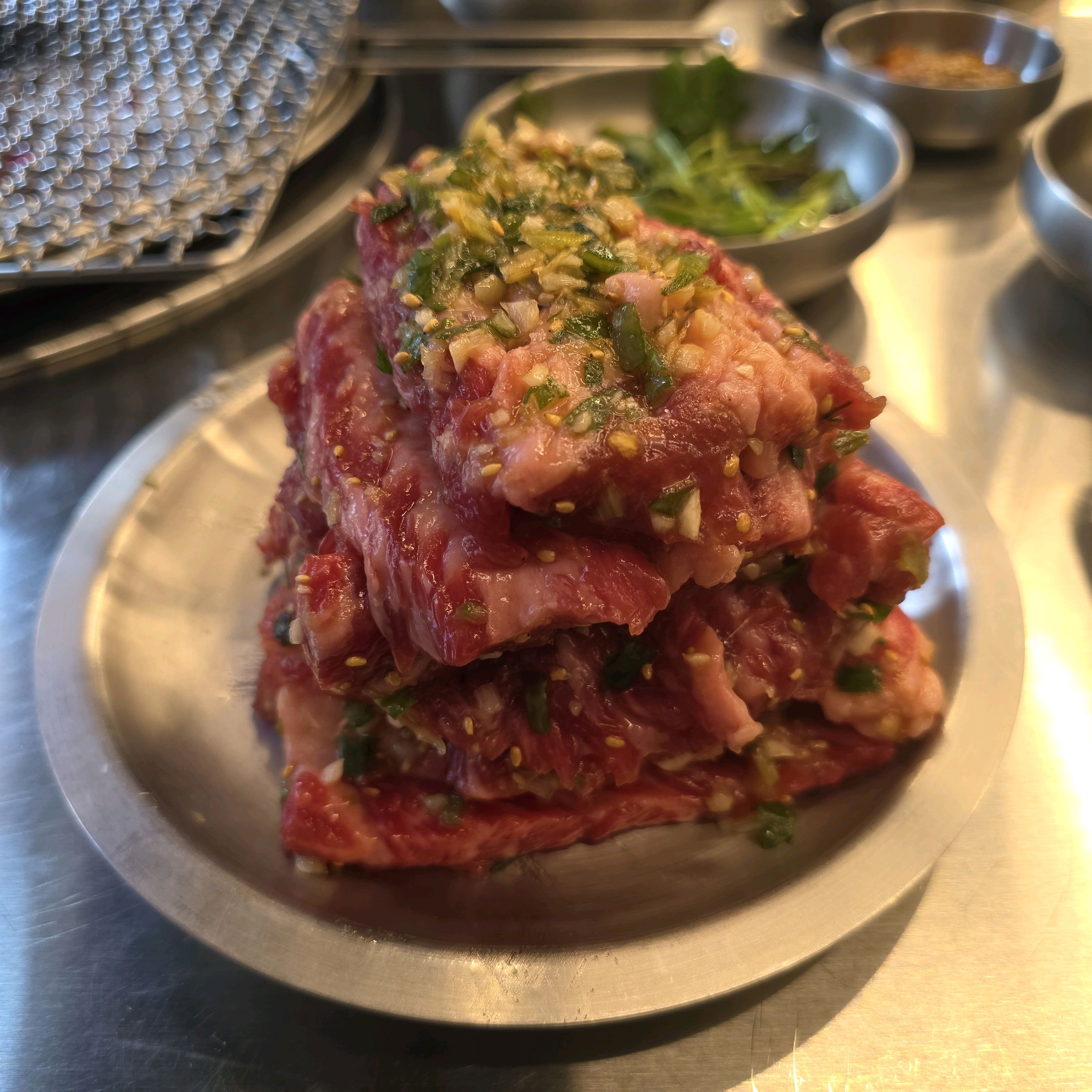 고기가 넘 부드럽고 맛있어요 양념이 강하지 않아서 좋아요 - 대전 맛집 우대포 대전봉명점