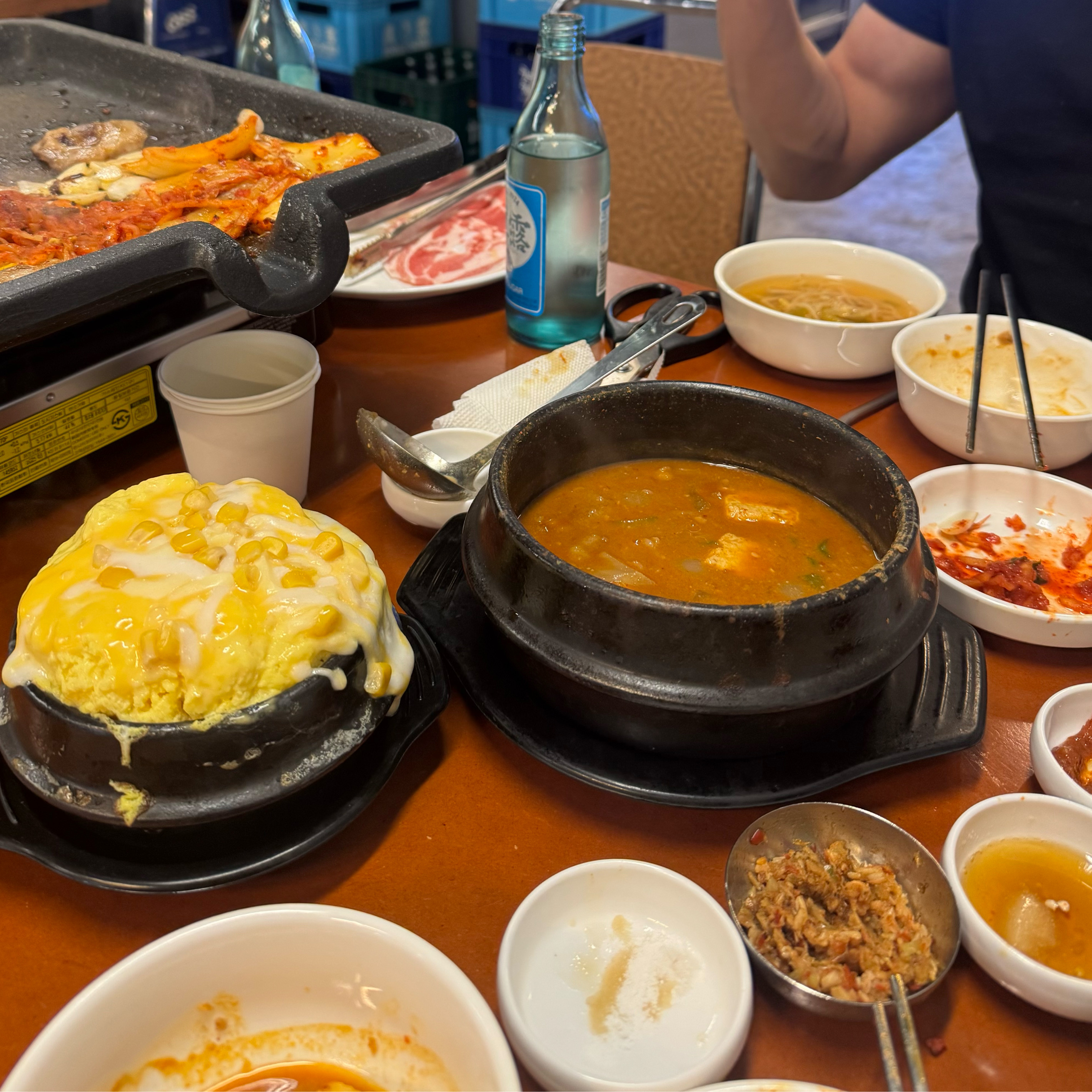 남자칭구가 오자구해서 날잡구 왔는데 웨이팅 있어서 좀 기다렸는데 너무 맛있구 사이드로 주시