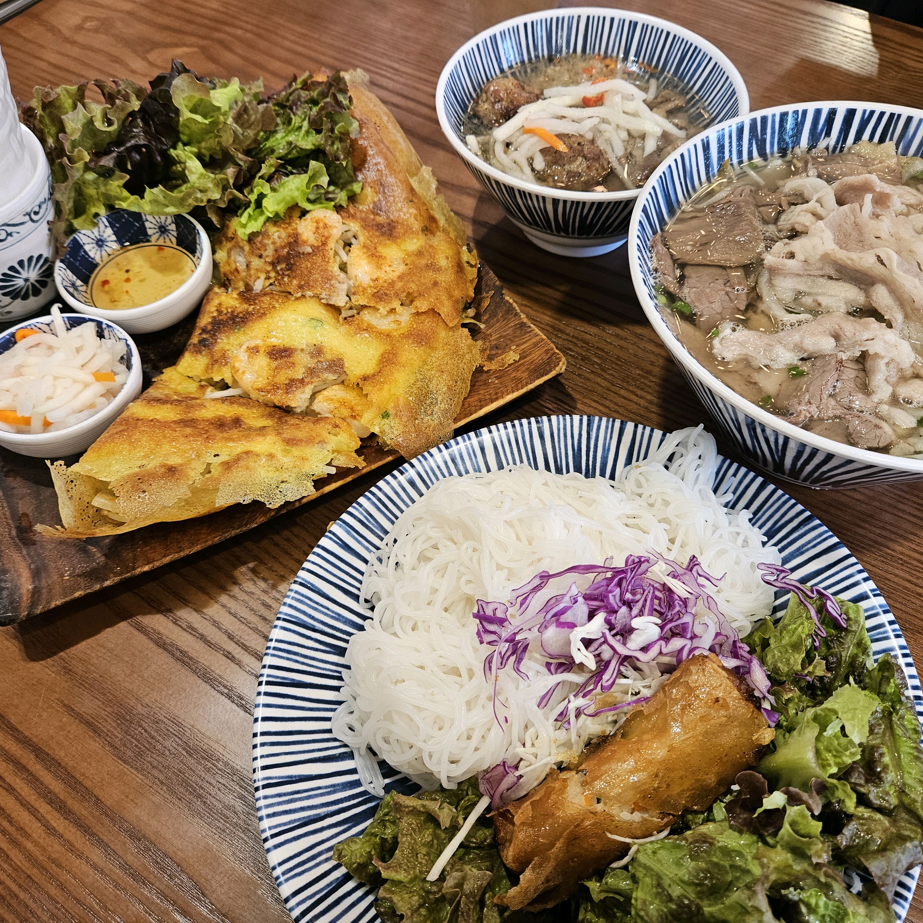 완전 맛있고 깔끔해요! - 대구 맛집 라이첸 본점