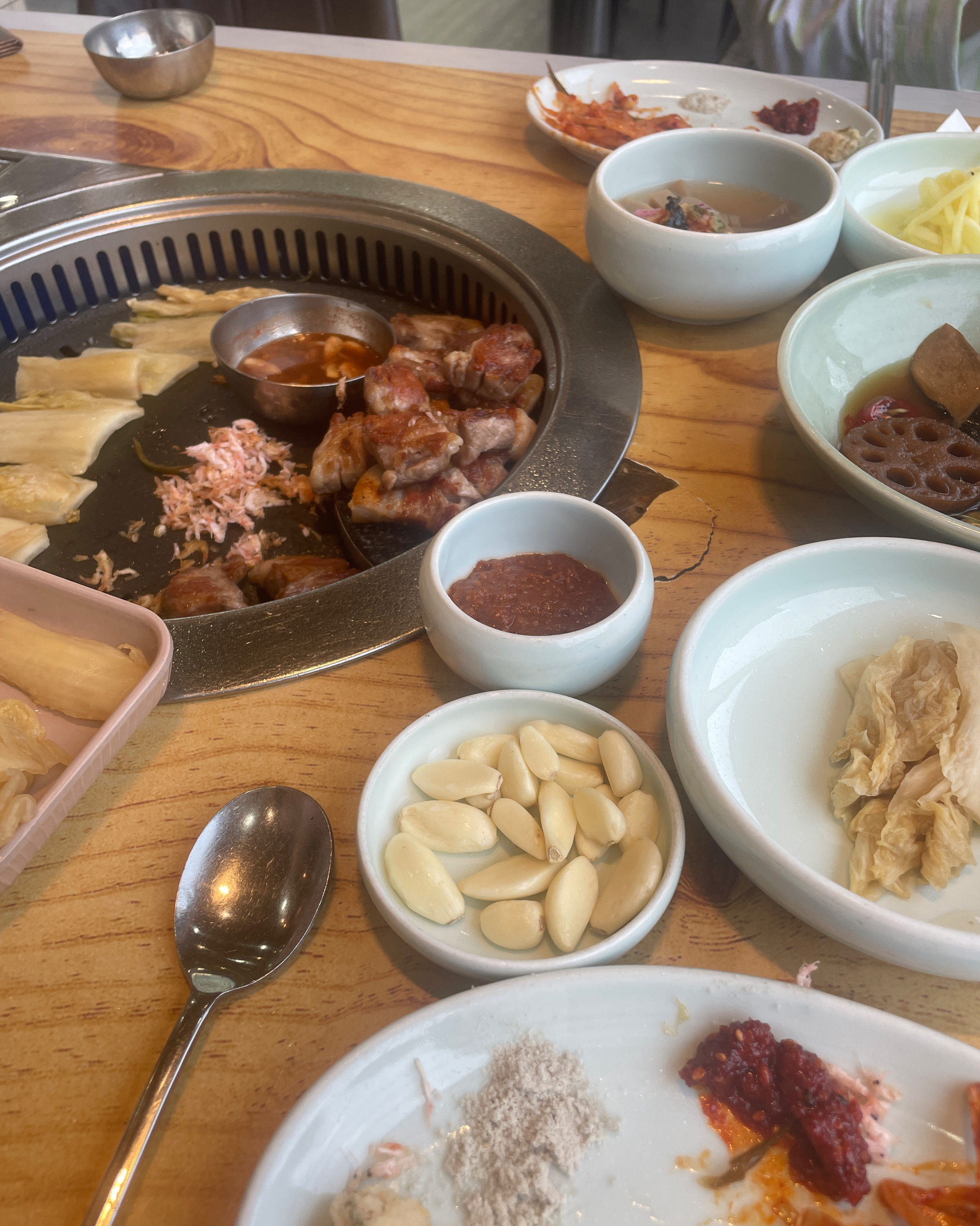 저번에 친구들이랑 왔는데 오늘도 생각나서 왔어요! - 대전 맛집 맛찬들왕소금구이 갈마점