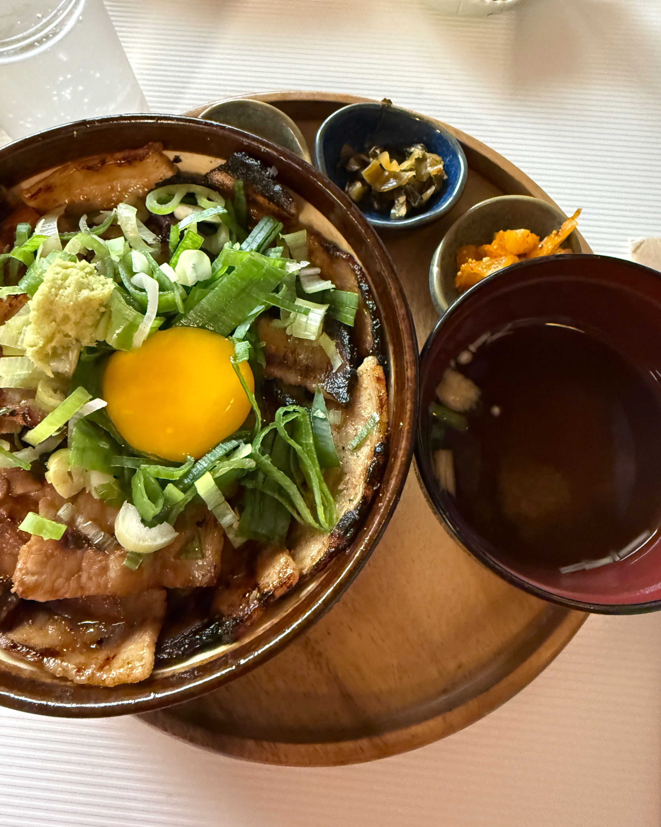 맛있고 깔끔해요~ - 성수 맛집 도우또 성수