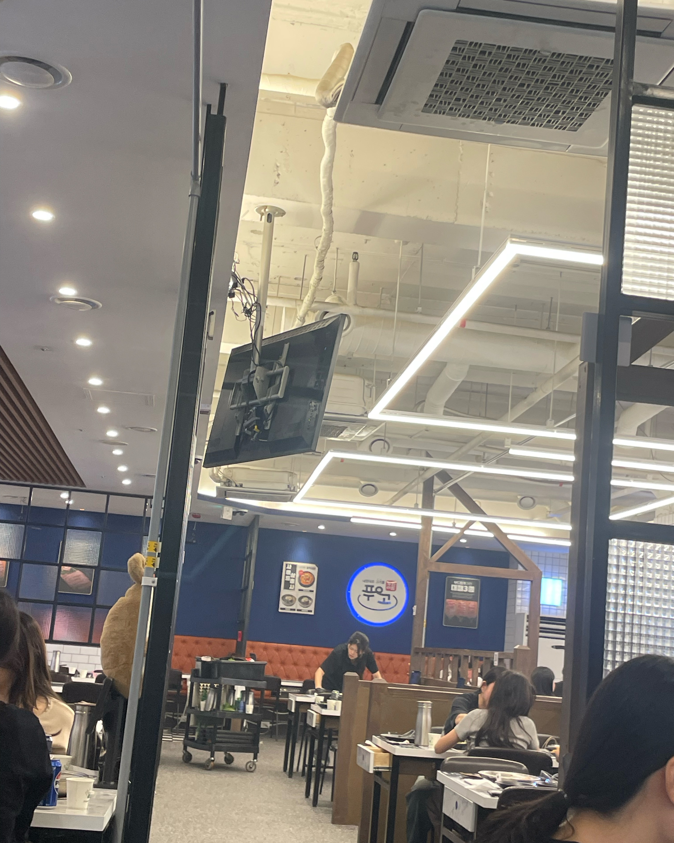 너무너무 맛있고 직원이 엄청 친절해여 🥰🥰 다음에 또 올 거 같아요 샤브샤브 짱맛있어오!!