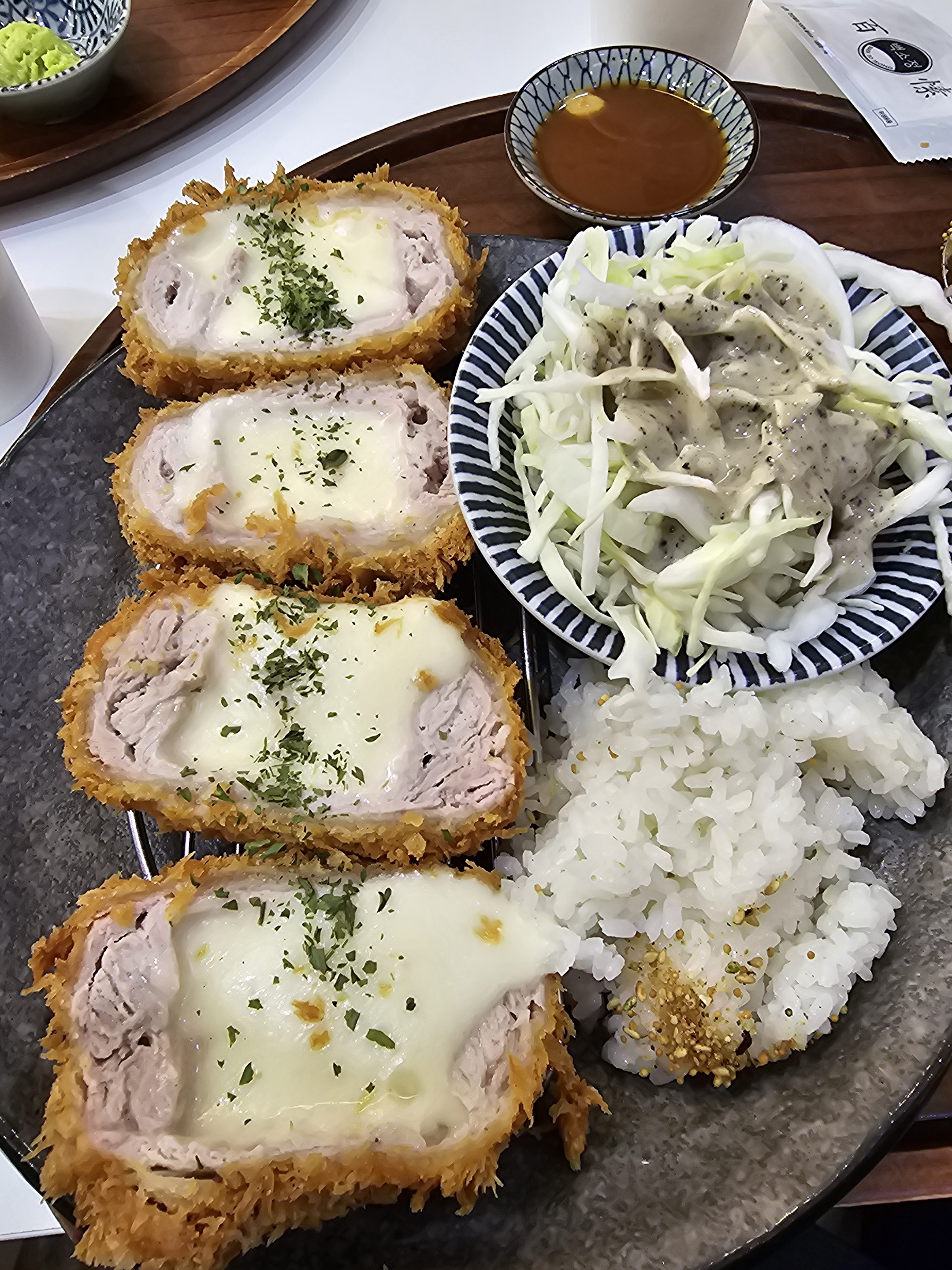 가족과 함께 왔는데 직원분이 친절하시고, - 보라매공원 맛집 백소정 보라매점
