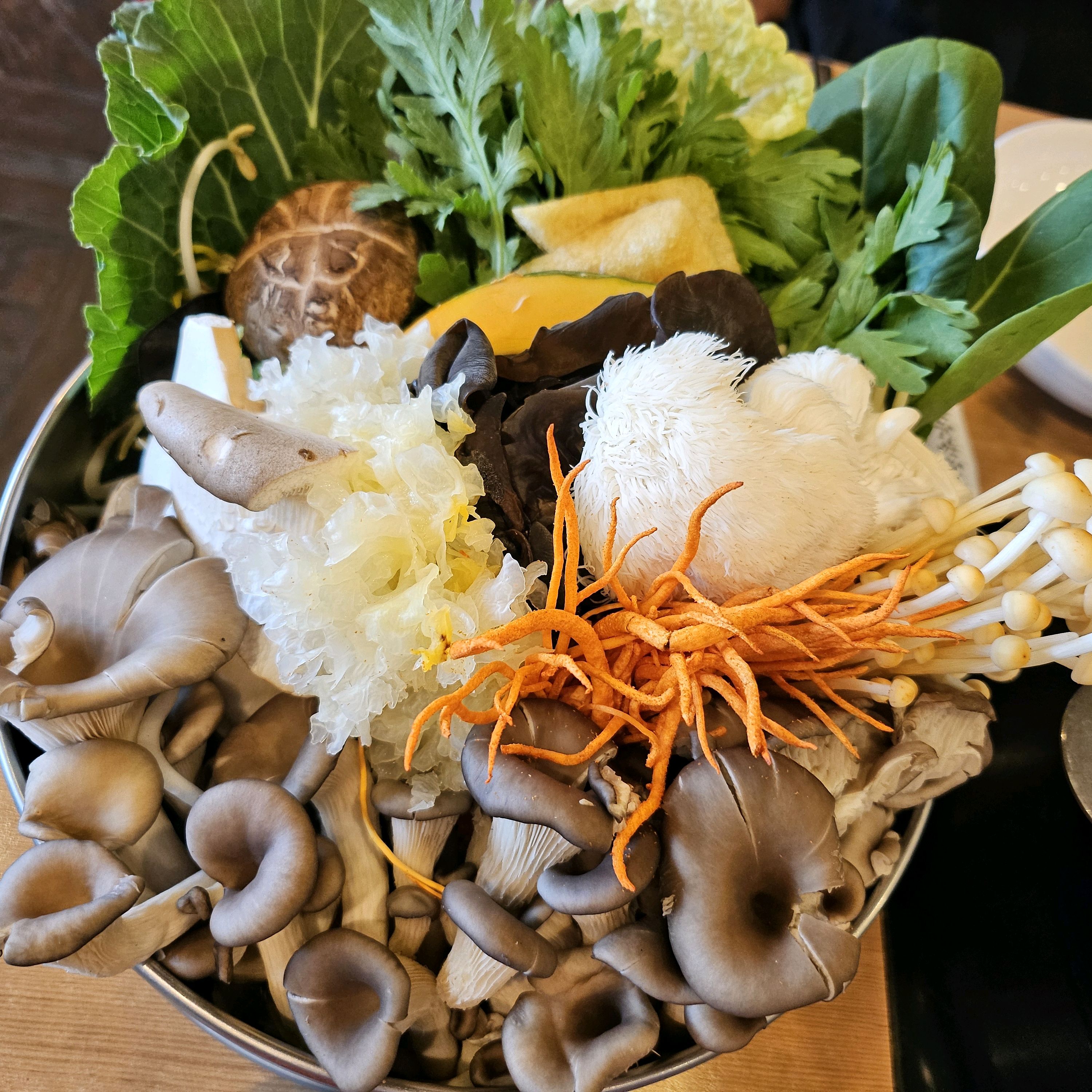 가족들하고 보문산 왔다가 들렀는데  음식이 맛있고 사장님이 매우 친절해서 기분이 좋았습니다