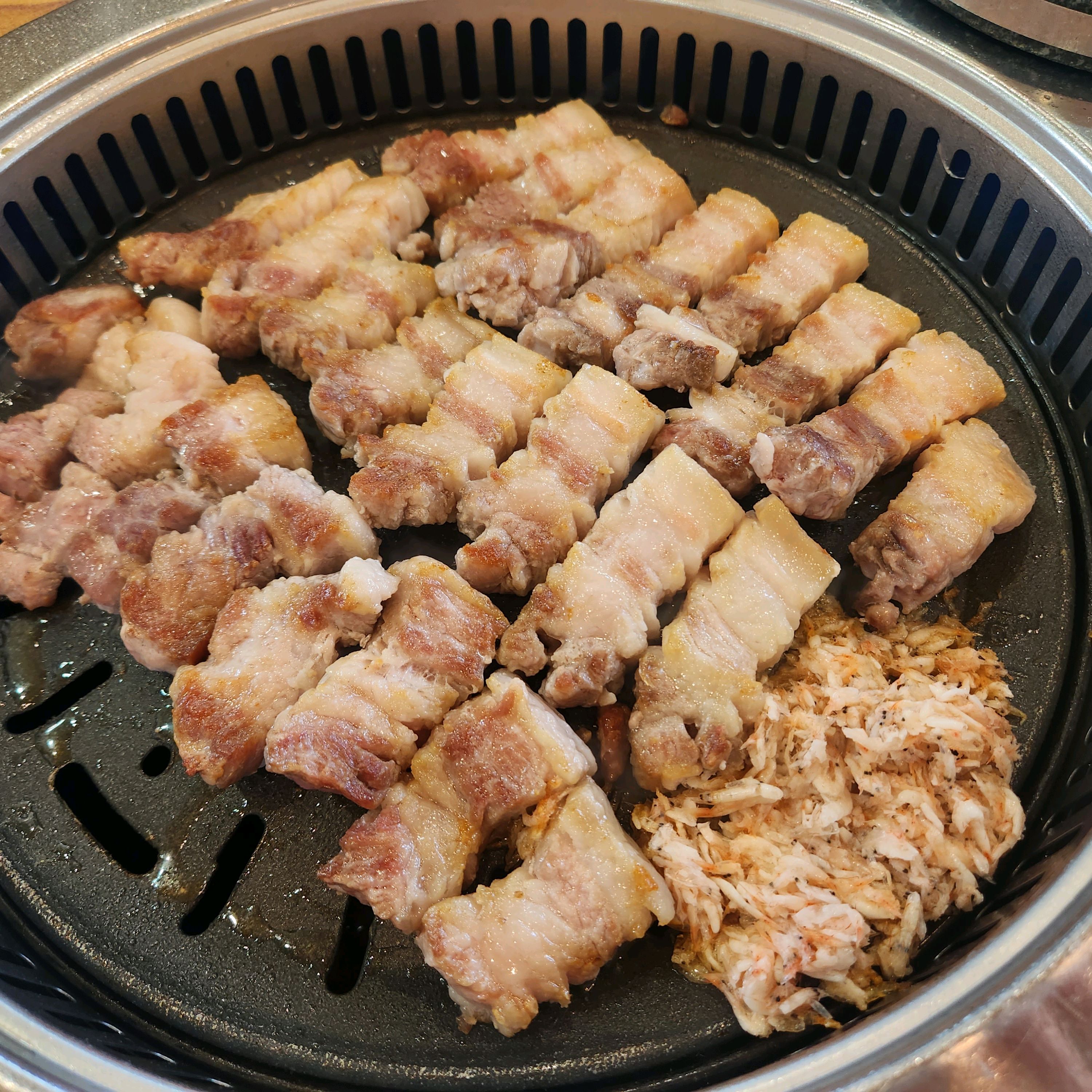 가족끼리 식사하러 왔어요 - 대전 맛집 맛찬들왕소금구이 갈마점