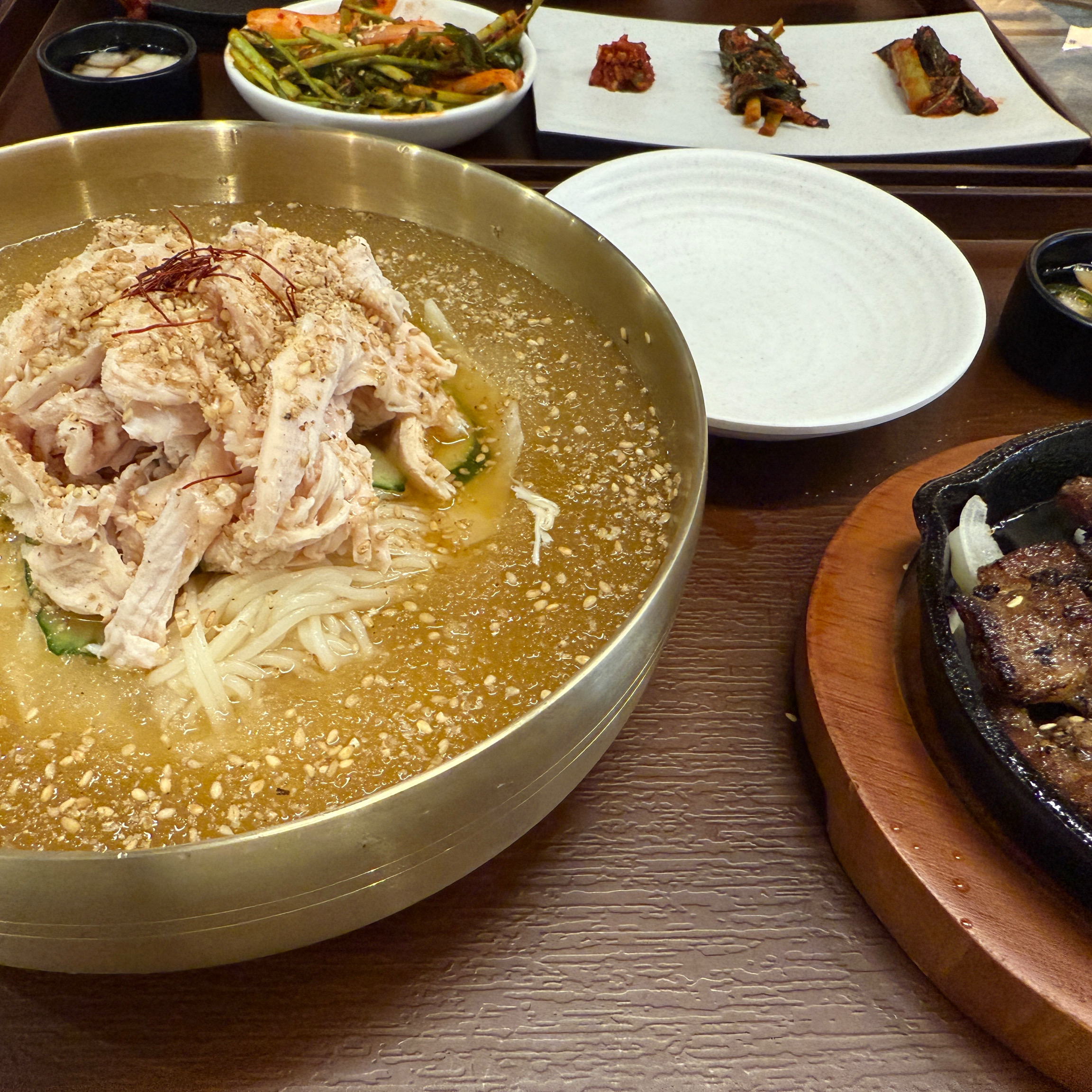 떡갈비정식에 초계국수+갈비추가 해서 먹고 왔습니다 - 대전 맛집 수테