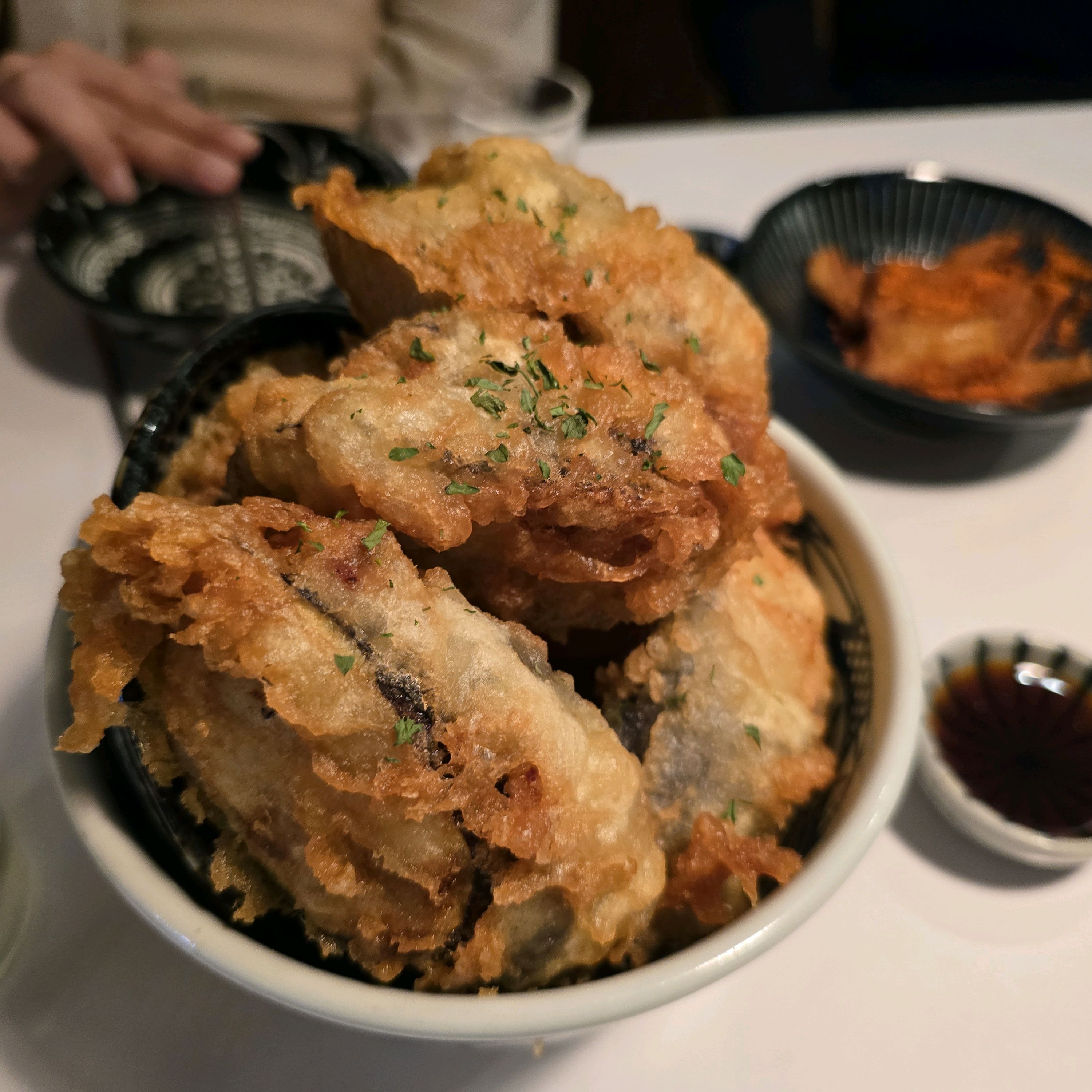 가지 튀김과 스키야키 맛있게 먹었어요! 다음에 성수 오면 또 올 것 같아요. 친구들과 맛있