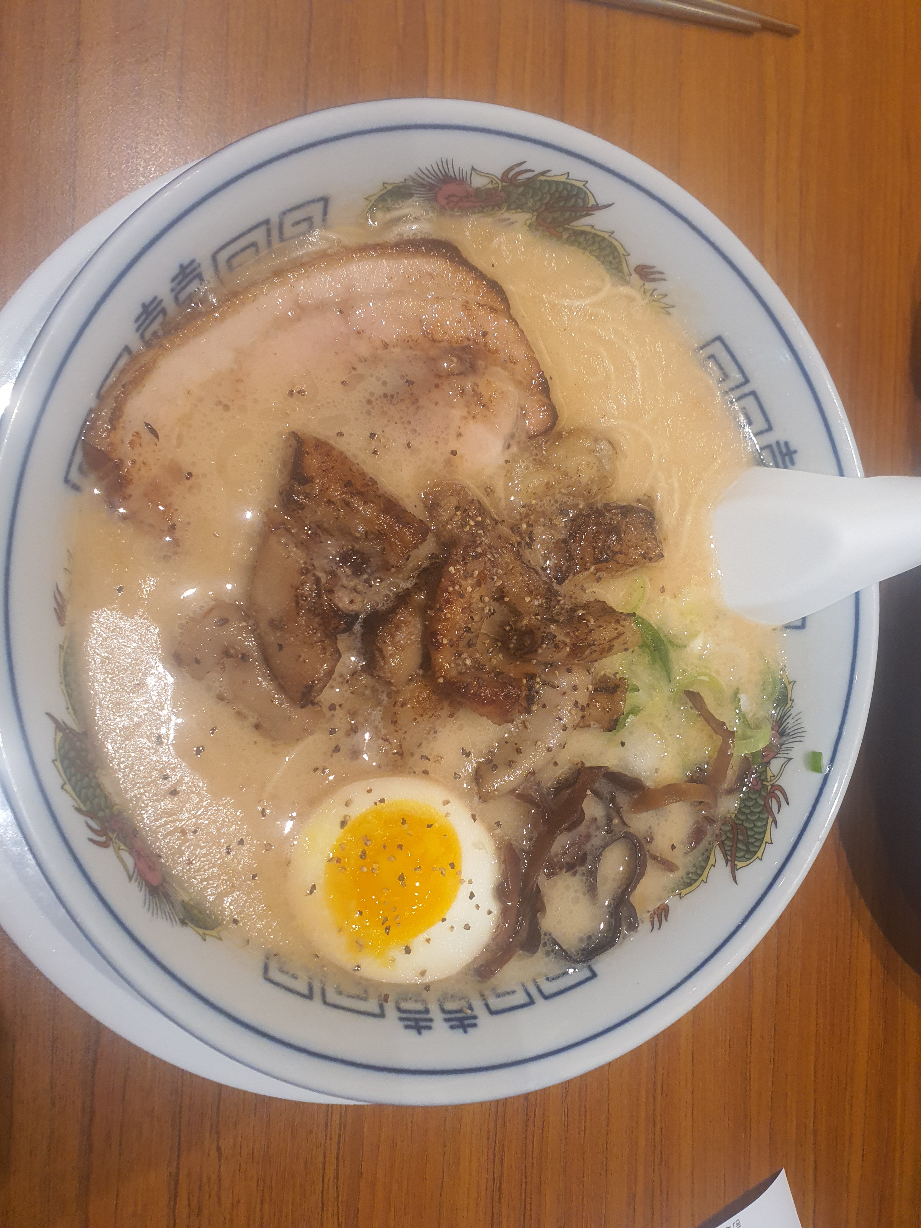 집앞인데 이제야와봅니다!!! - 성수 맛집 멘노아지 성수점