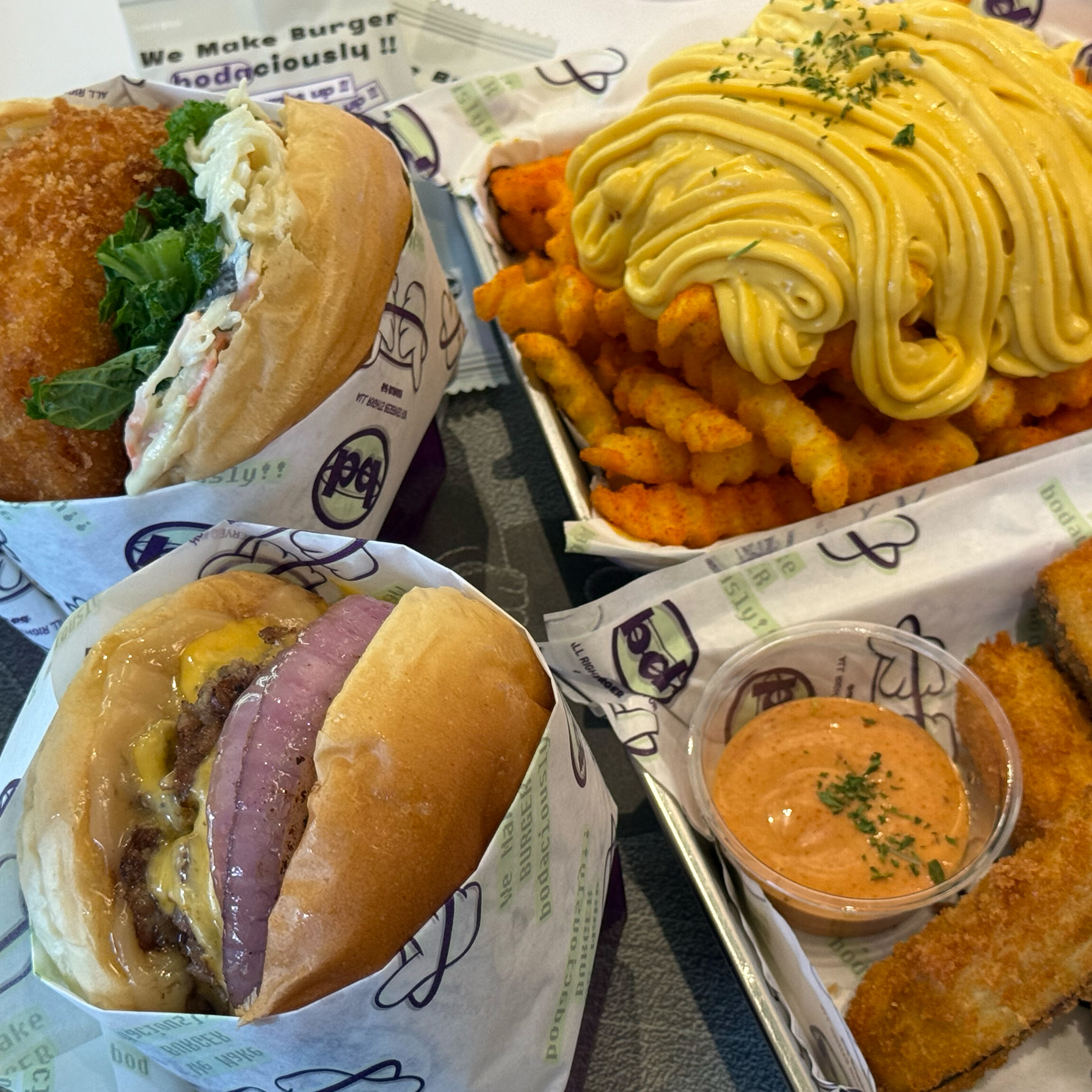 맛있습니다. 재방문 의사 있어요 ^^ - 성수 맛집 bd버거 성수역연무장길 점심저녁