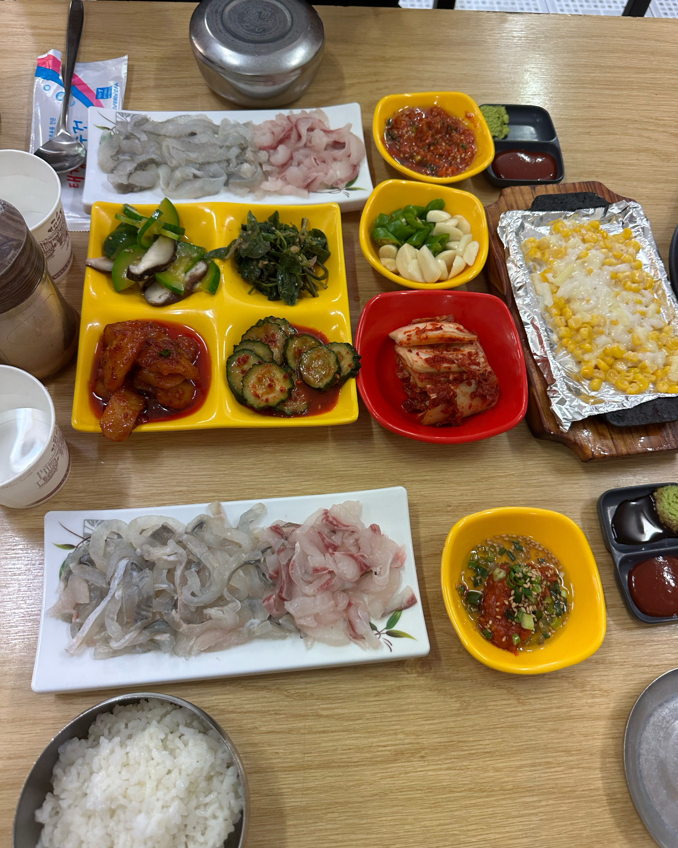 부산최애 회정식집!!!!!!!!! - 부산 영도 작은시장횟집