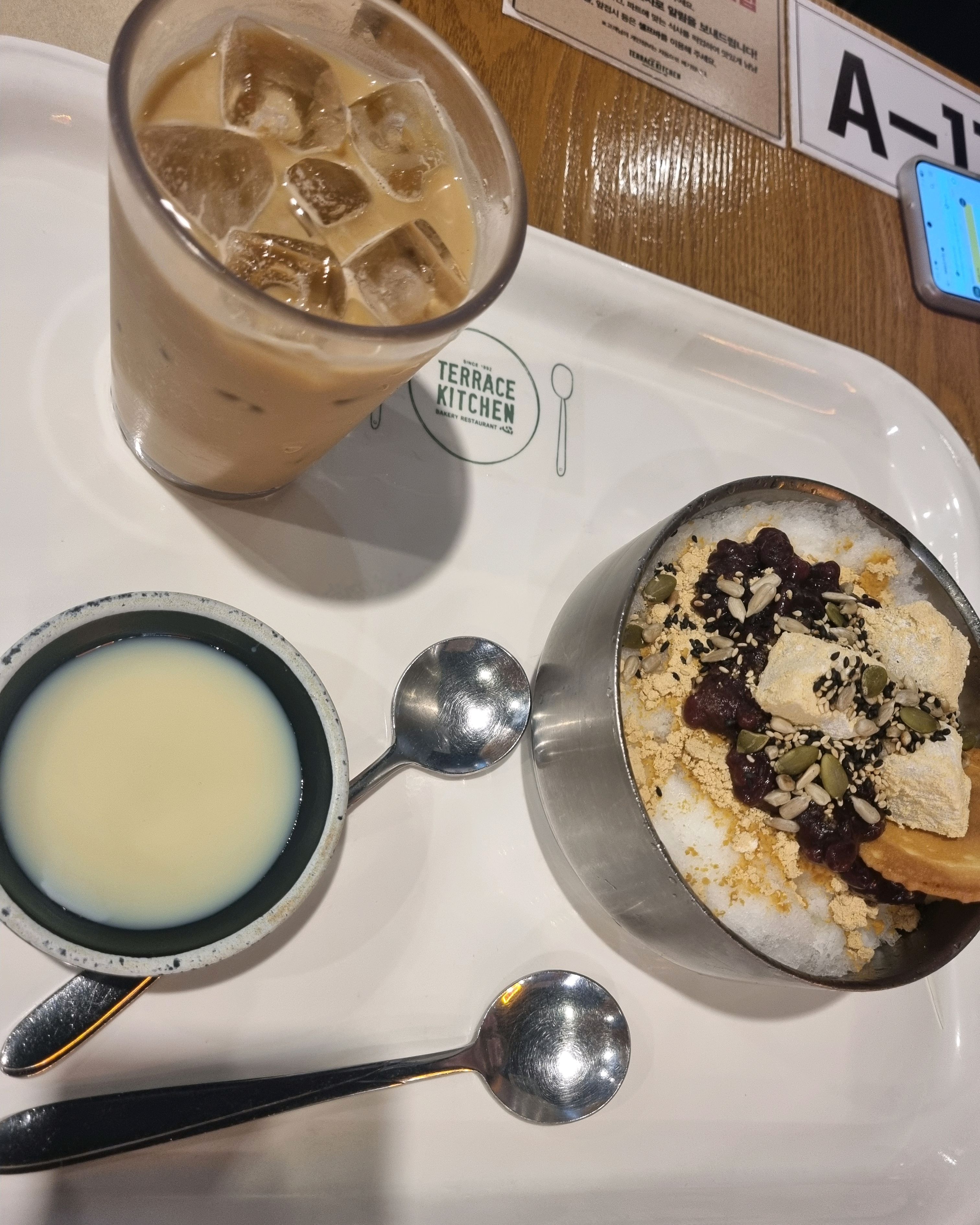 금액대비 아주 좋아요~ - 대전 맛집 성심당 테라스키친