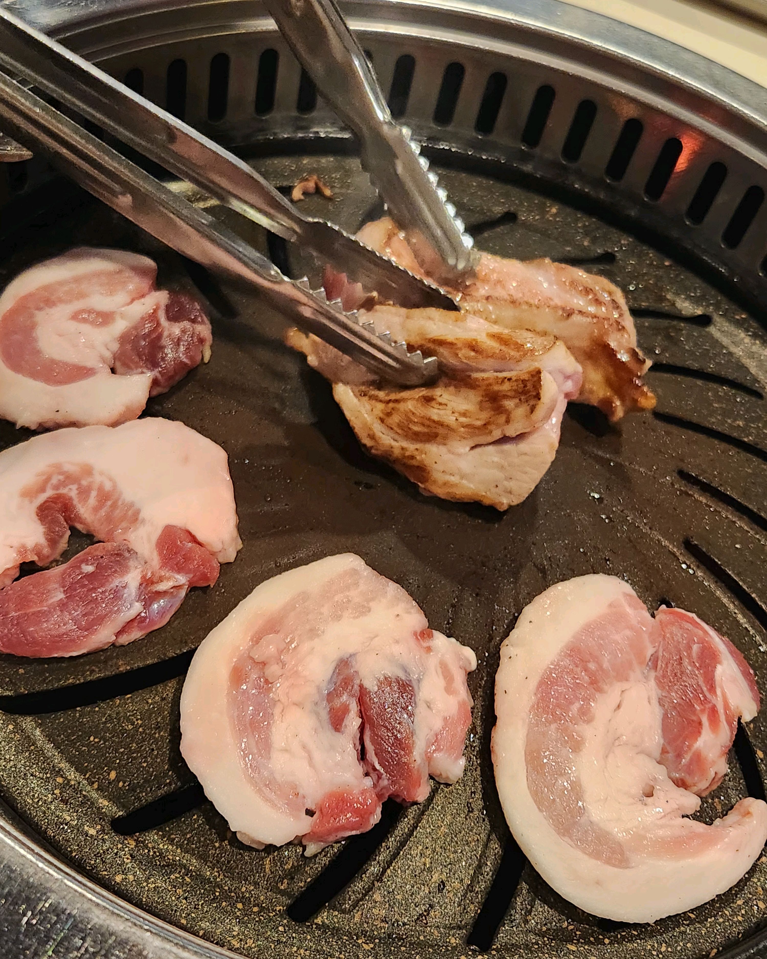 쫀득살 특이하네요 - 성수 맛집 고집132 성수본점