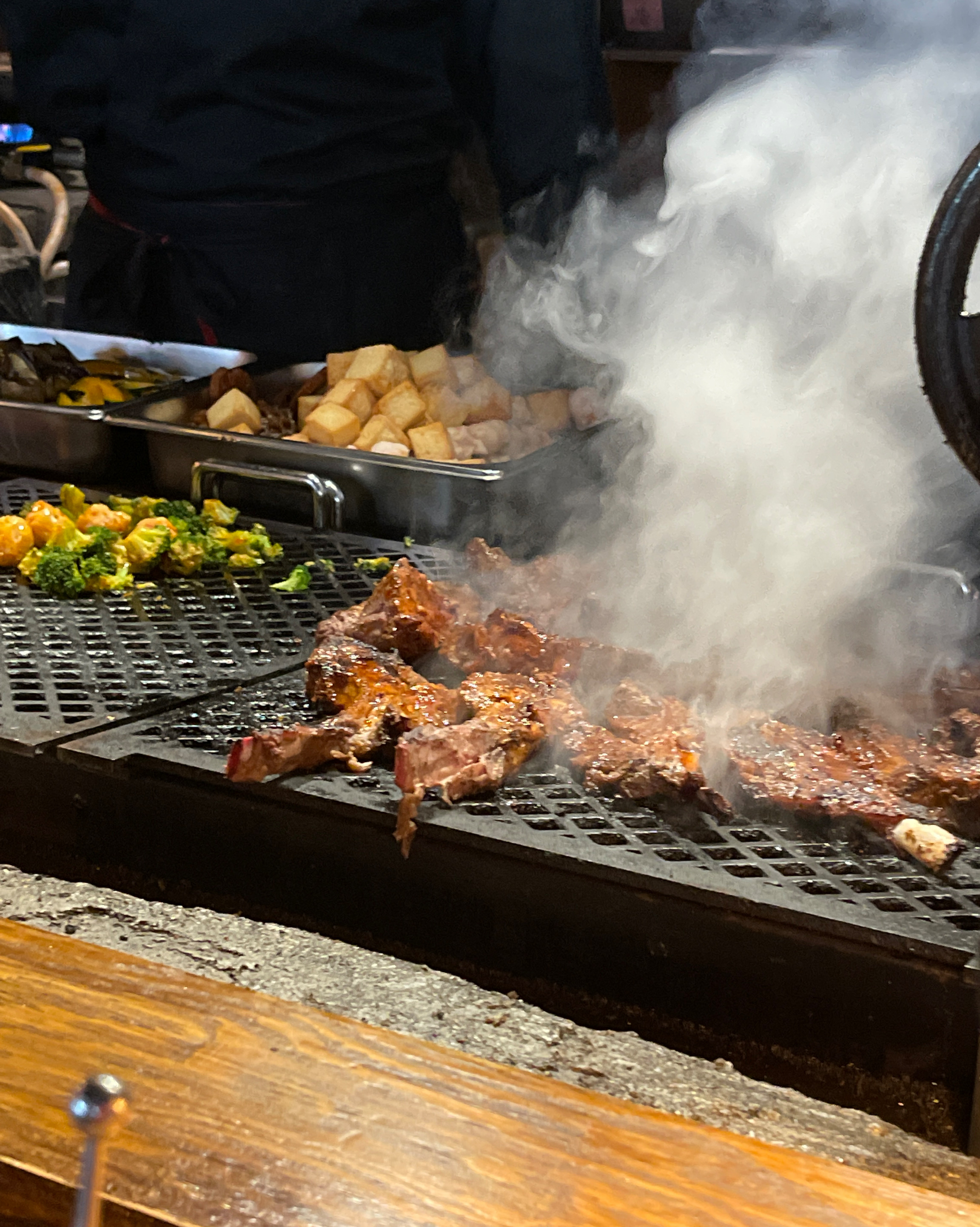 토요일 오픈런3시30분에 이미 6명 대기중... - 성수 맛집 용용선생 마라도원