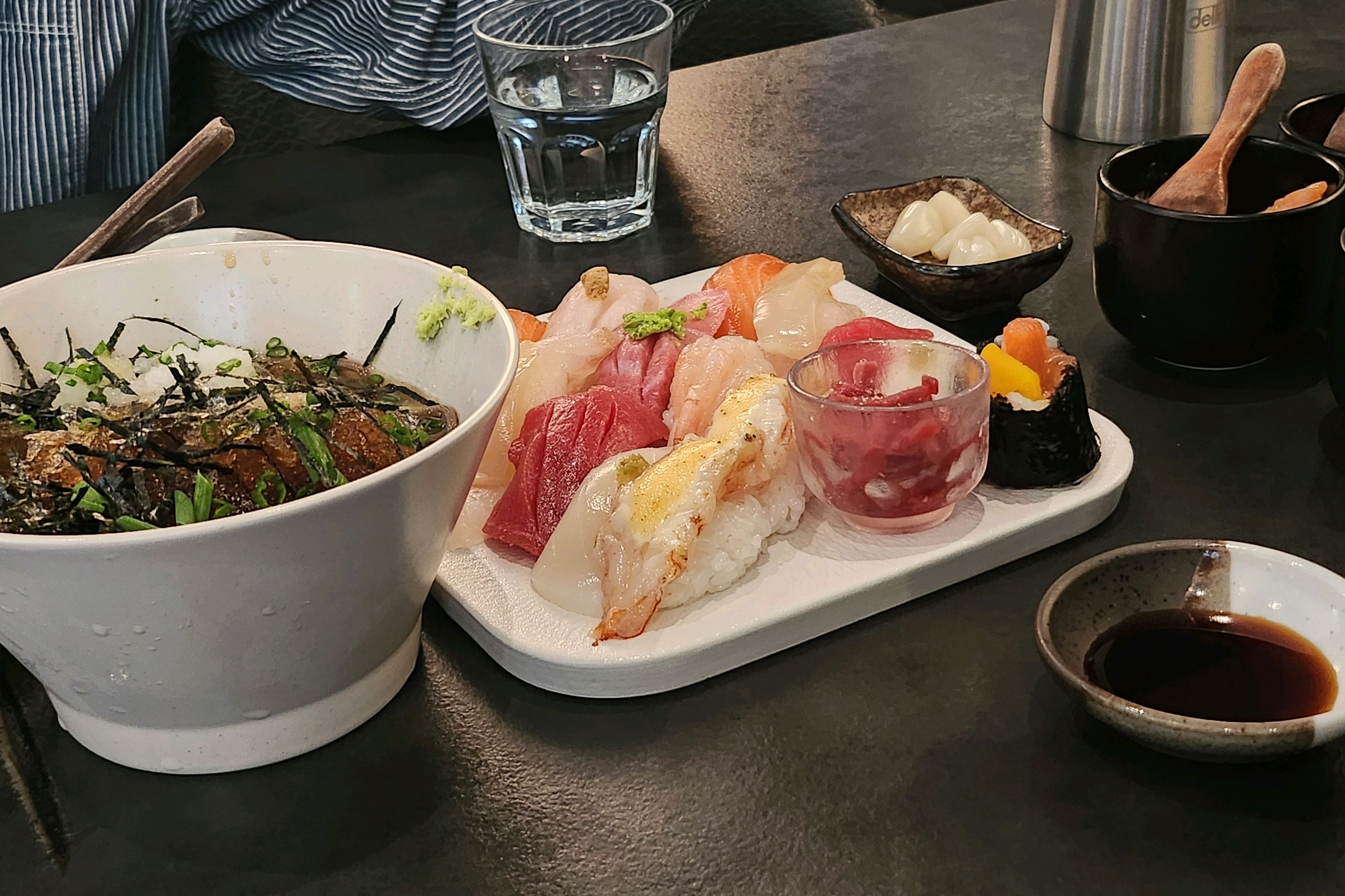 왕십리에서부터 맛집인것 알았는데 성수에도 생겨서 예약 허규 왔어용❤️❤️ 새로 생긴 곳도