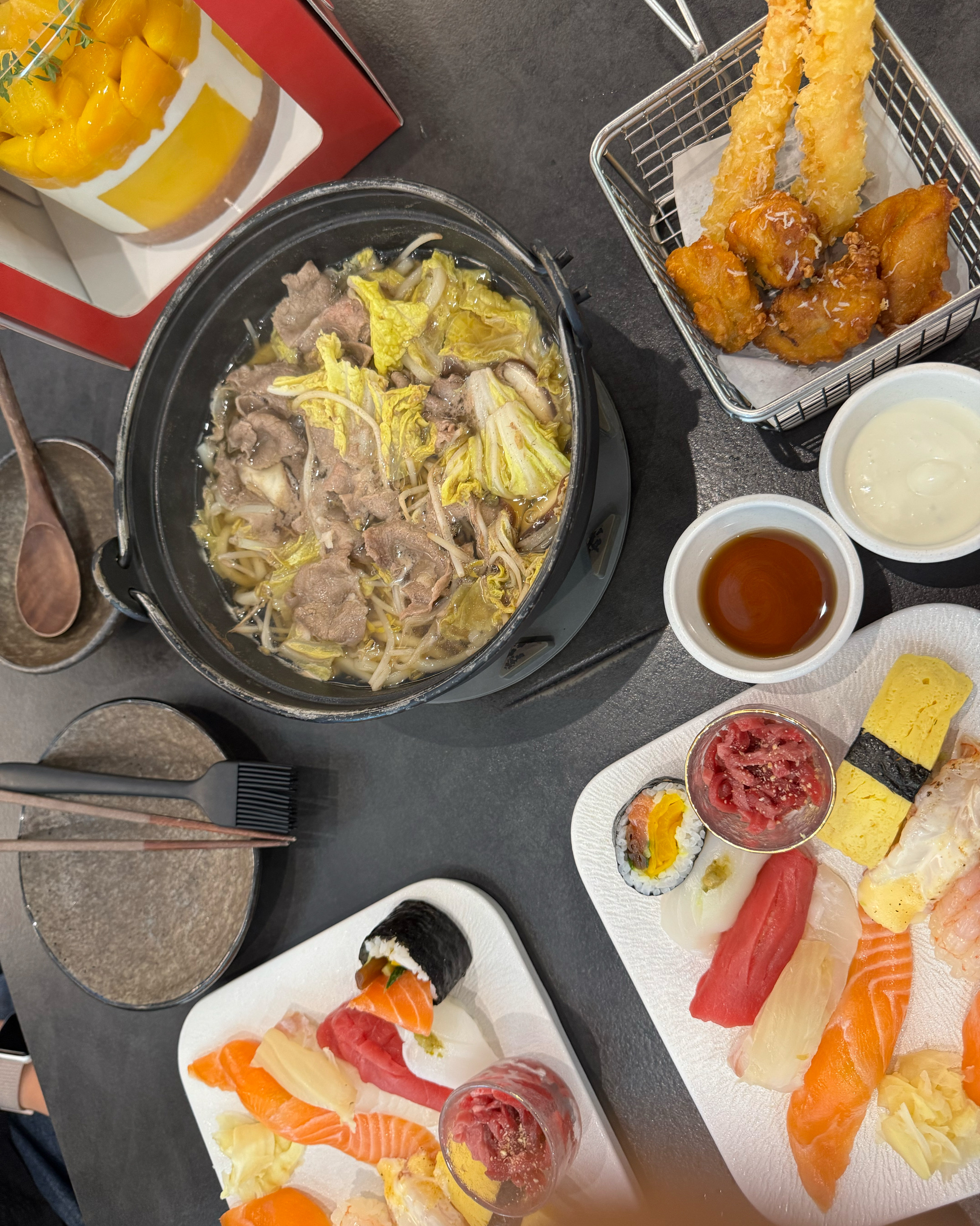 점심 세트메뉴 먹었는데 올때마다 항상 맛있어요~~ 조용하고 모임하기도 좋네요~ 음식도 다