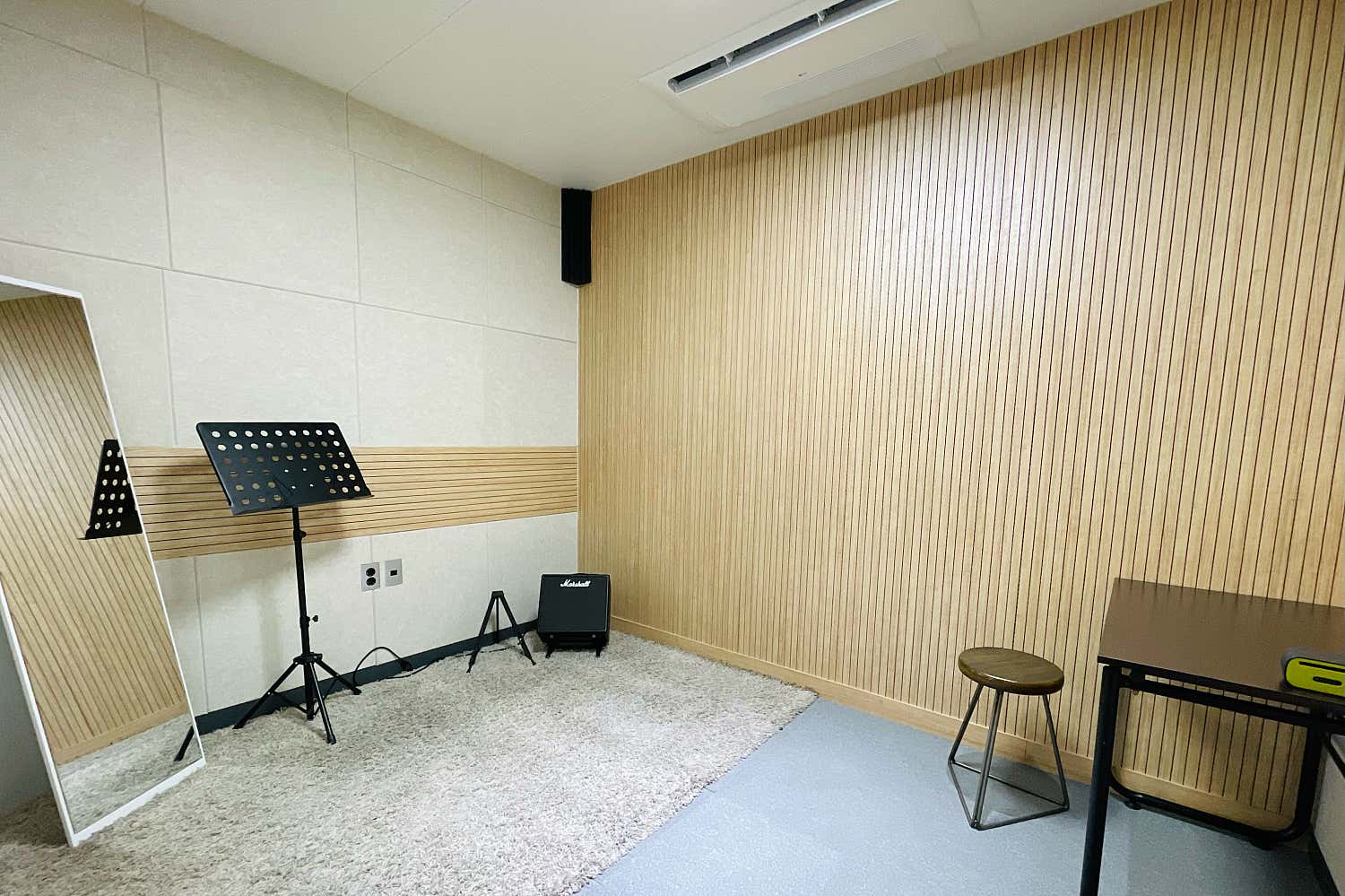 2번째 스튜디오 사진